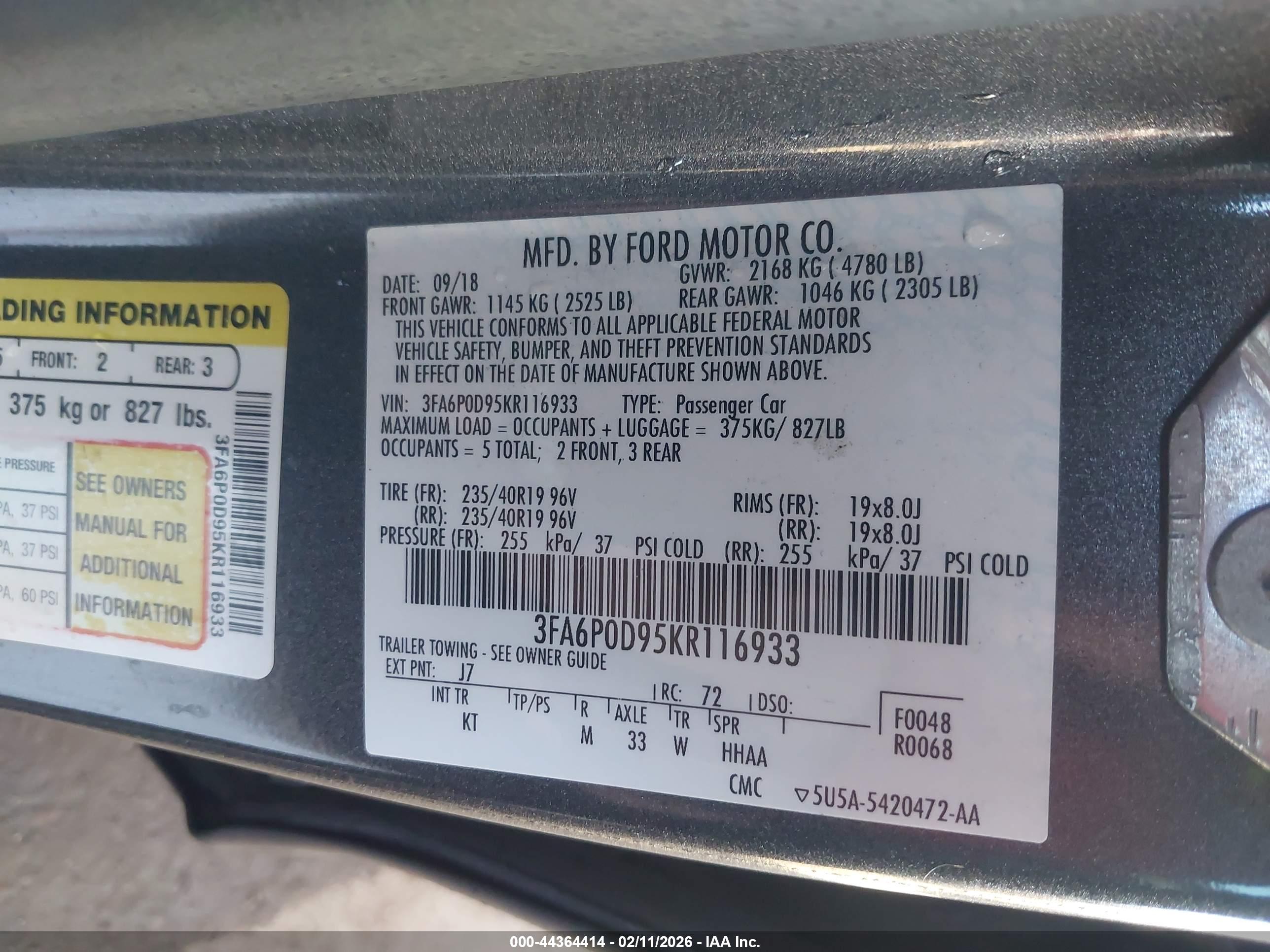 FORD FUSION image 9