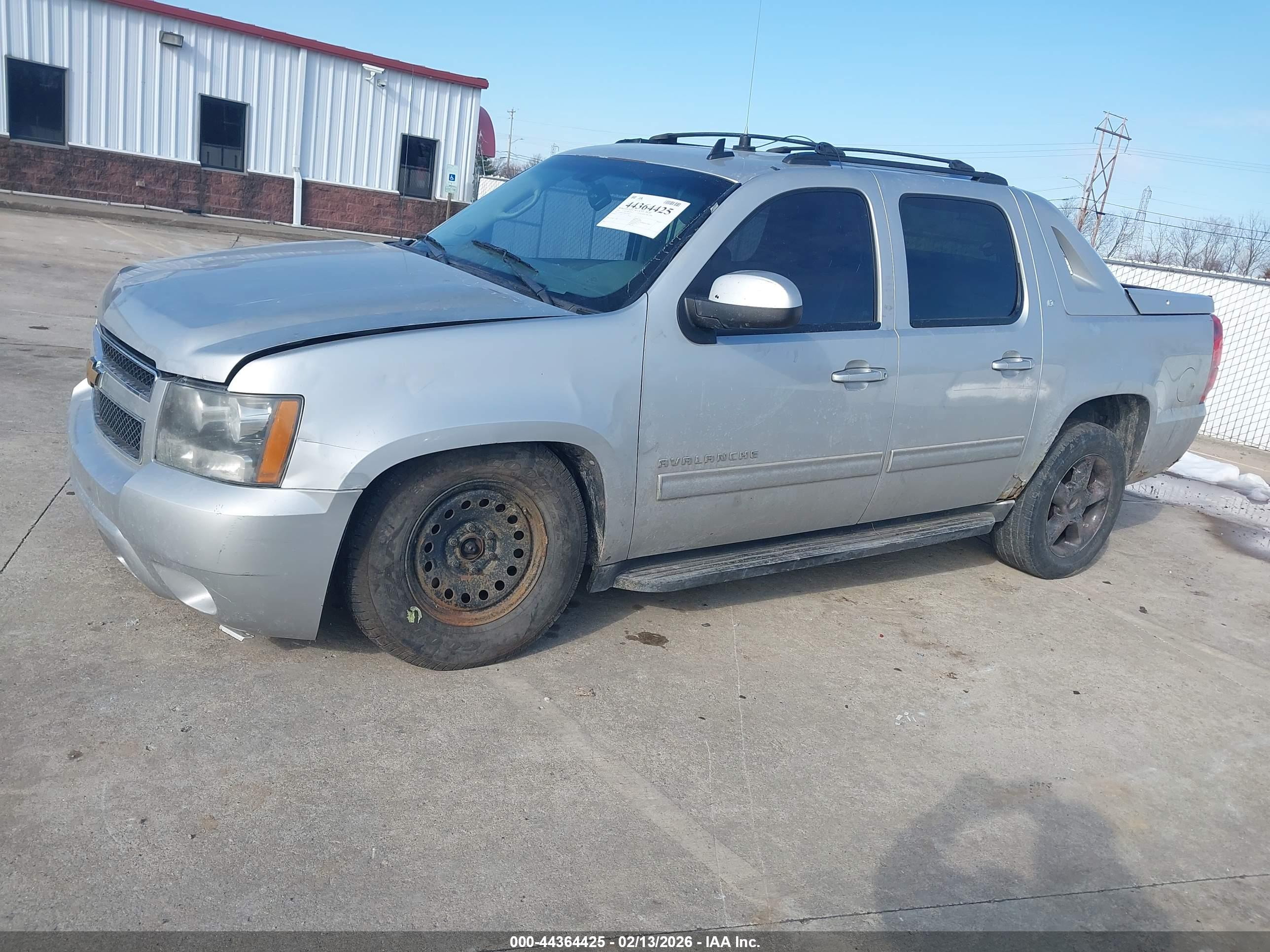 CHEVROLET AVALANCHE image 2