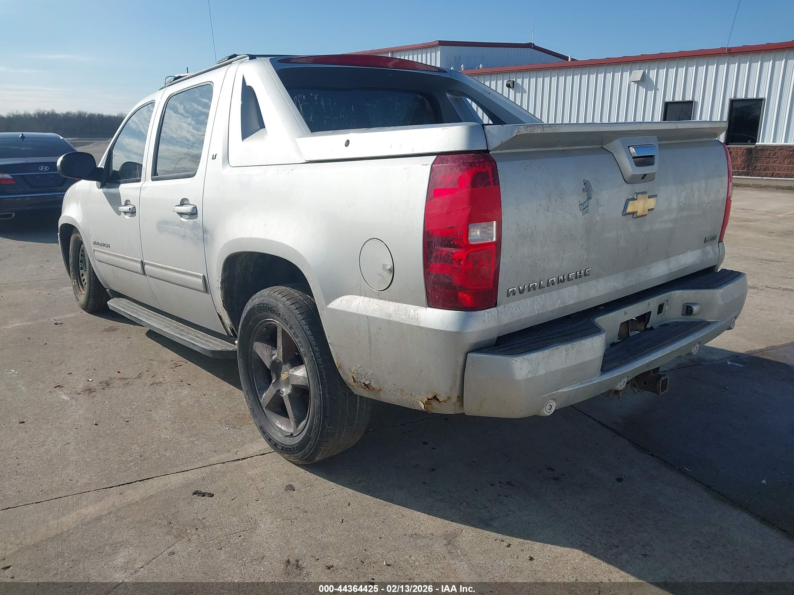 CHEVROLET AVALANCHE image 3