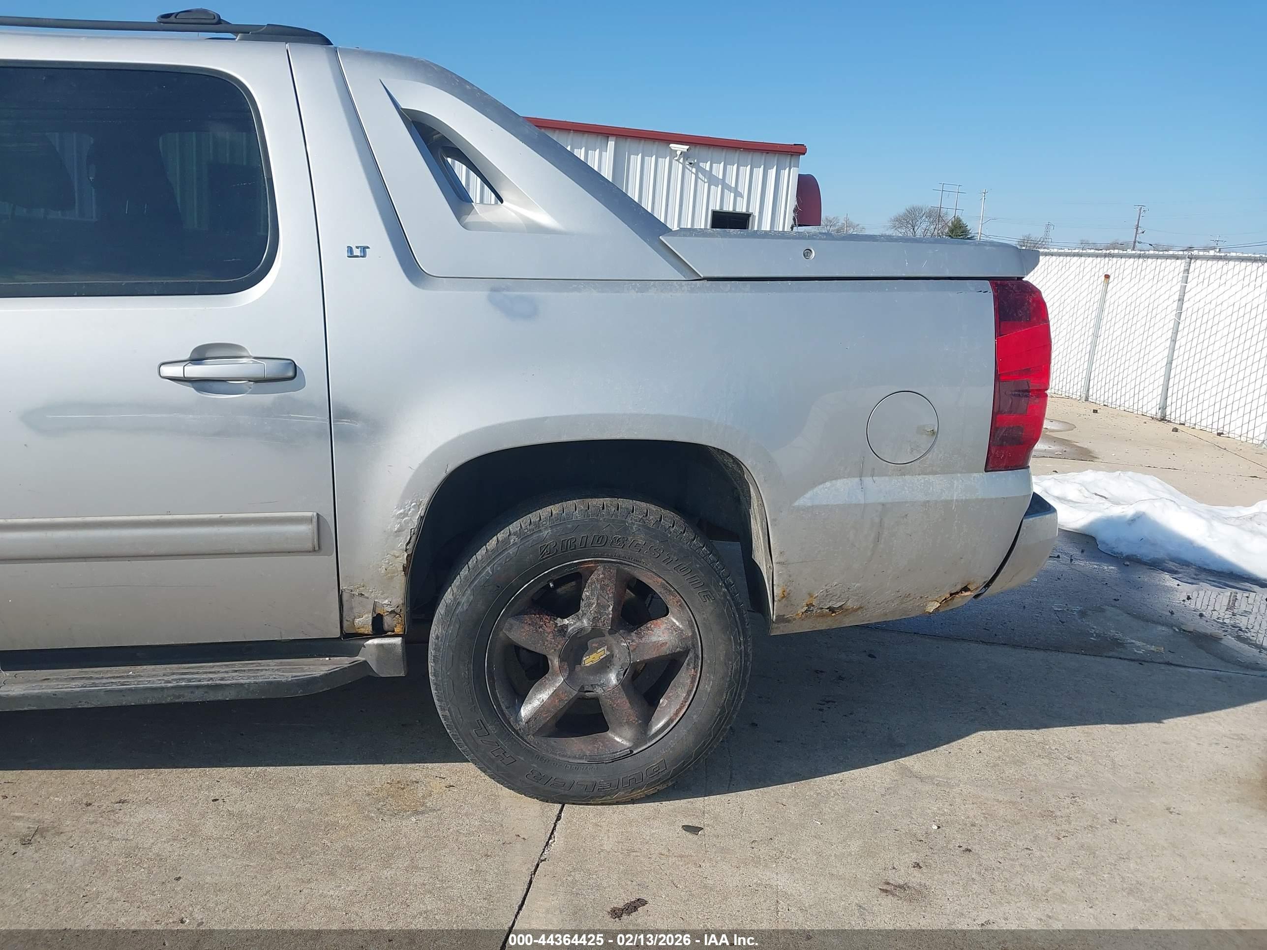 CHEVROLET AVALANCHE image 6