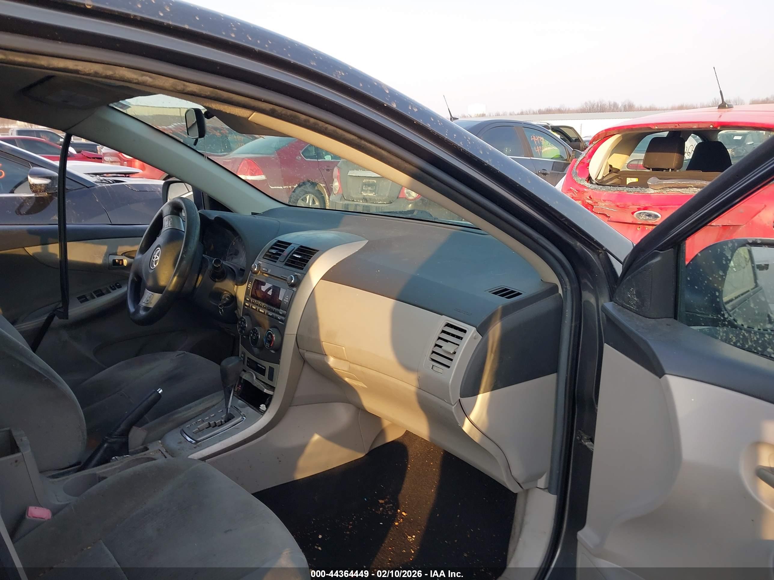 TOYOTA COROLLA image 5