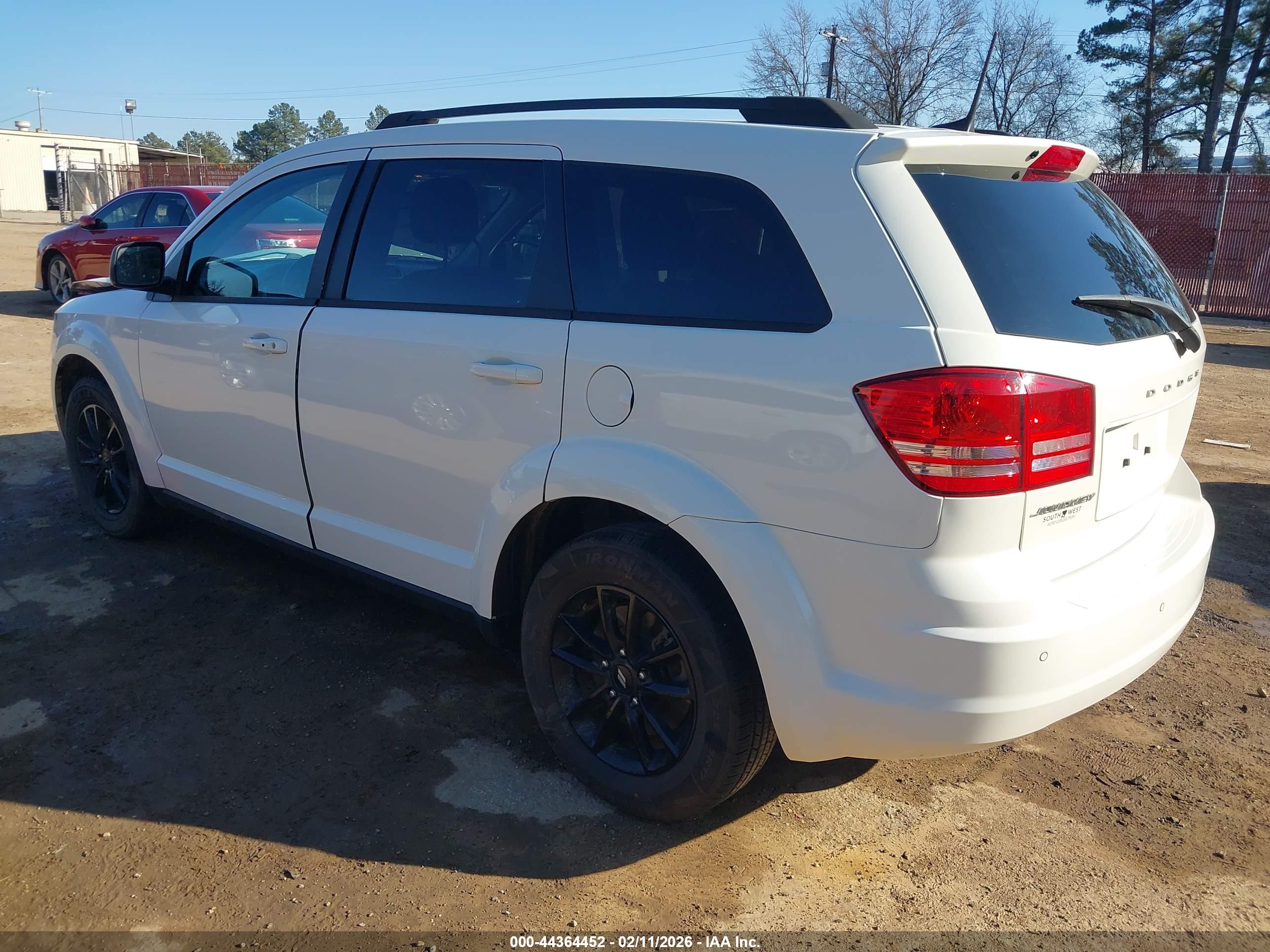 DODGE JOURNEY image 3