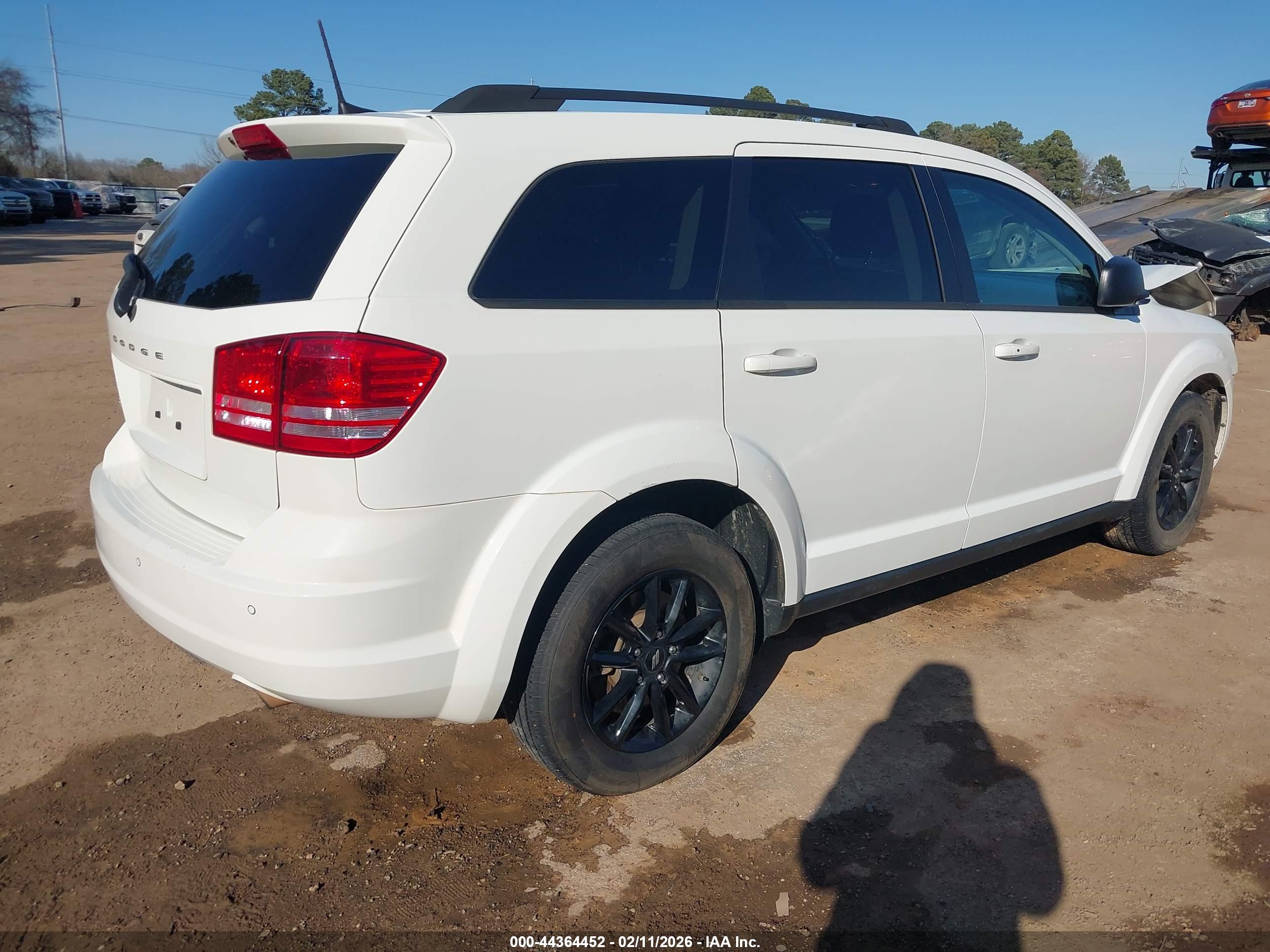 DODGE JOURNEY image 4