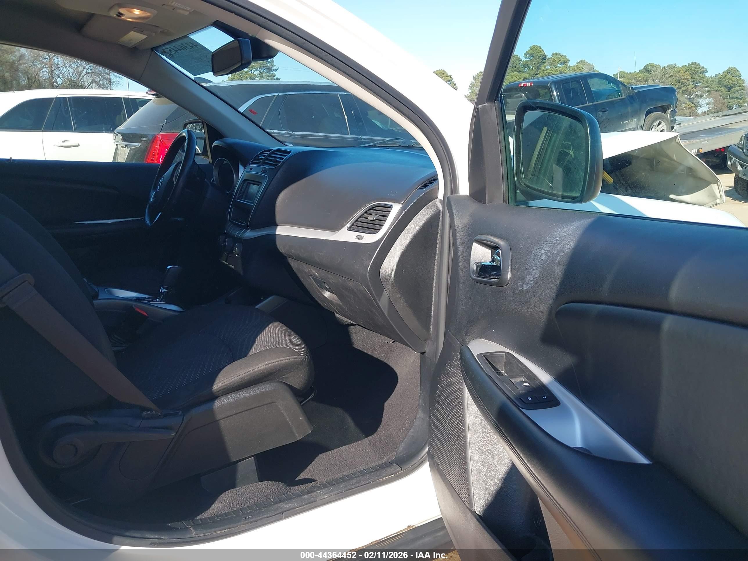 DODGE JOURNEY image 5