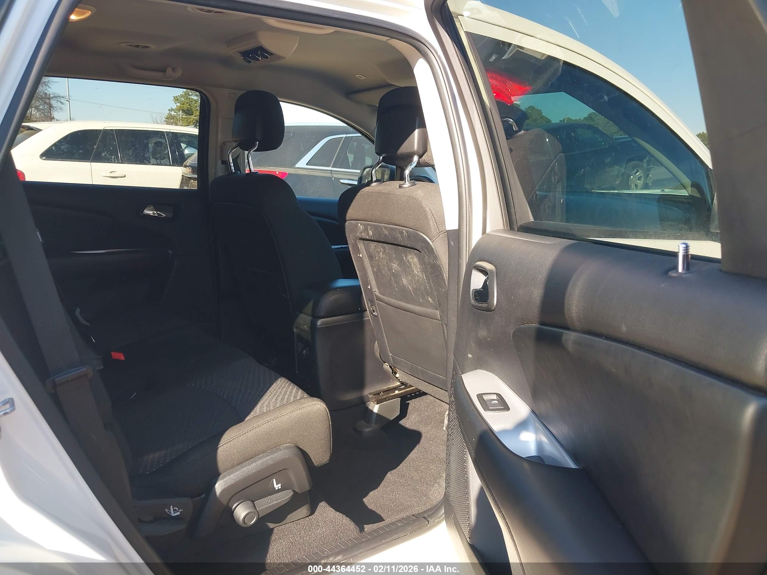 DODGE JOURNEY image 8