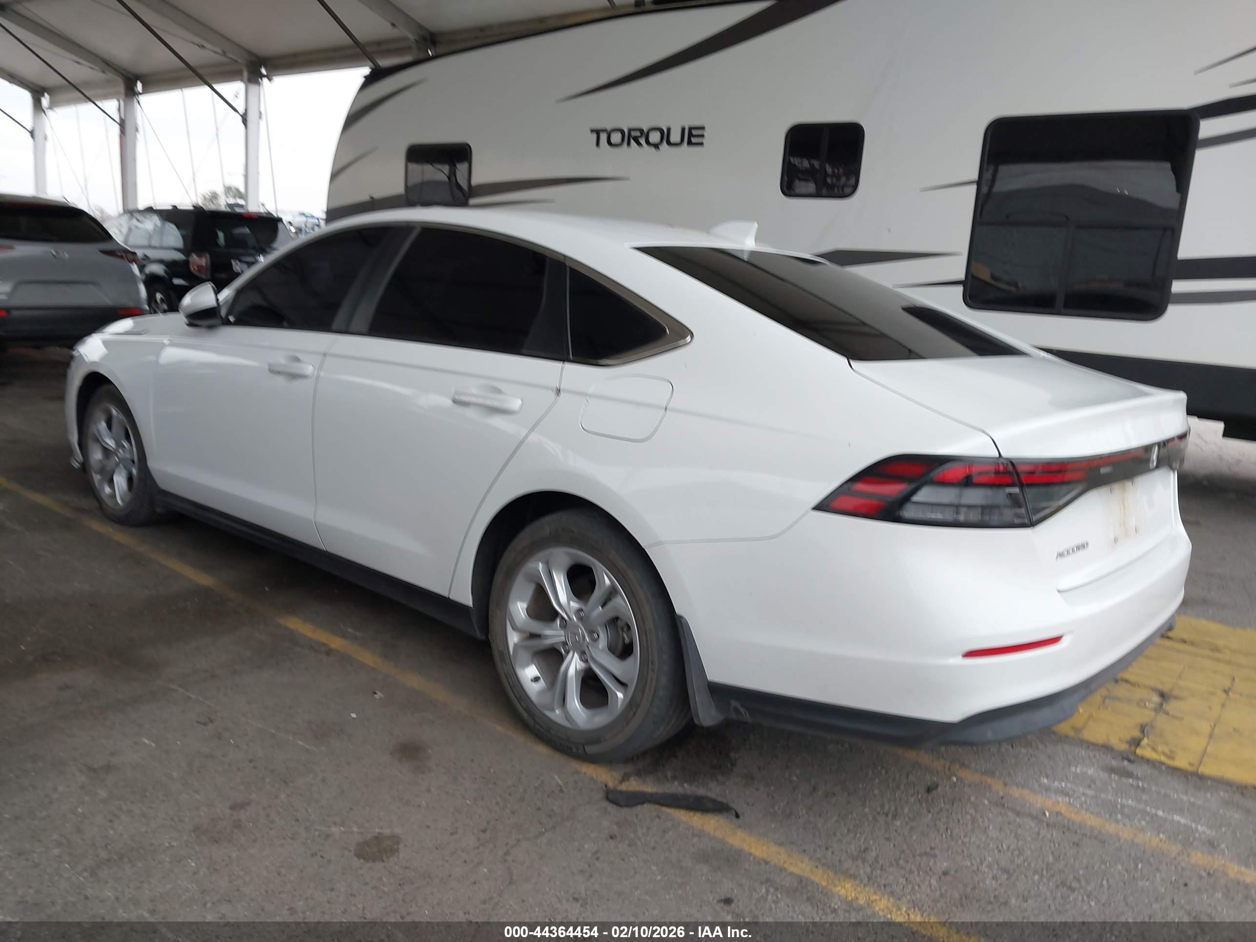 HONDA ACCORD image 3