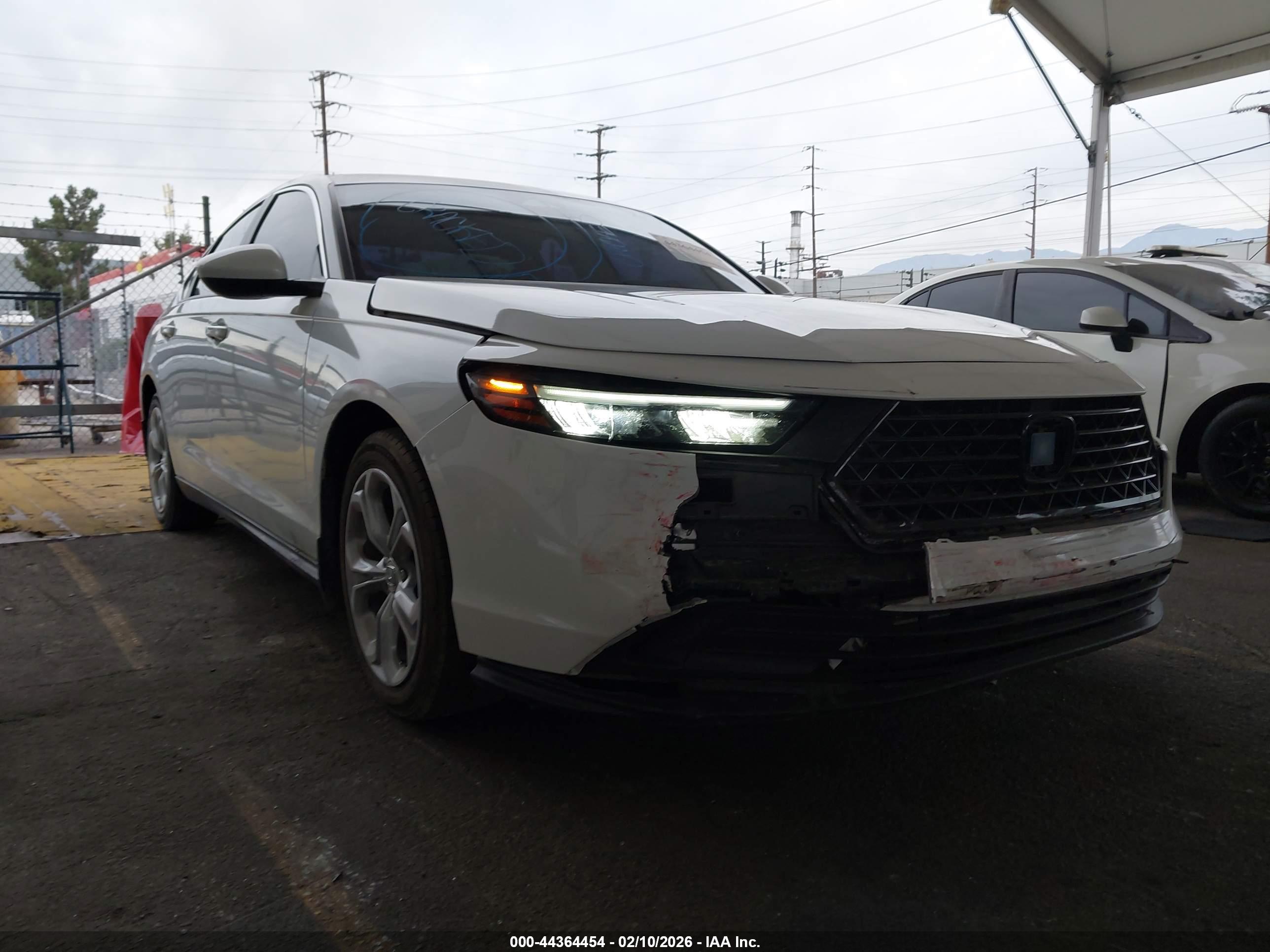 HONDA ACCORD image 6