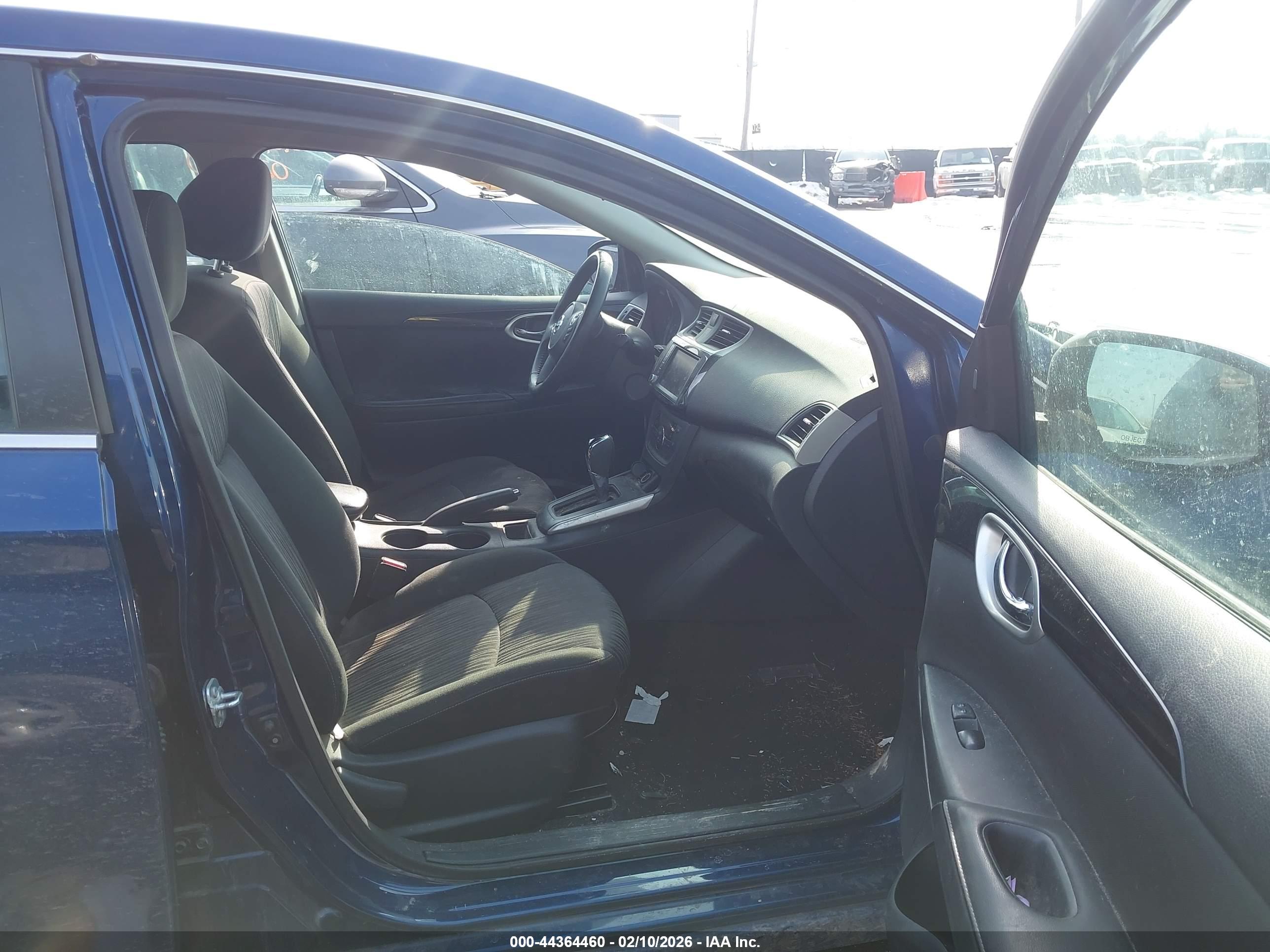 NISSAN SENTRA image 5