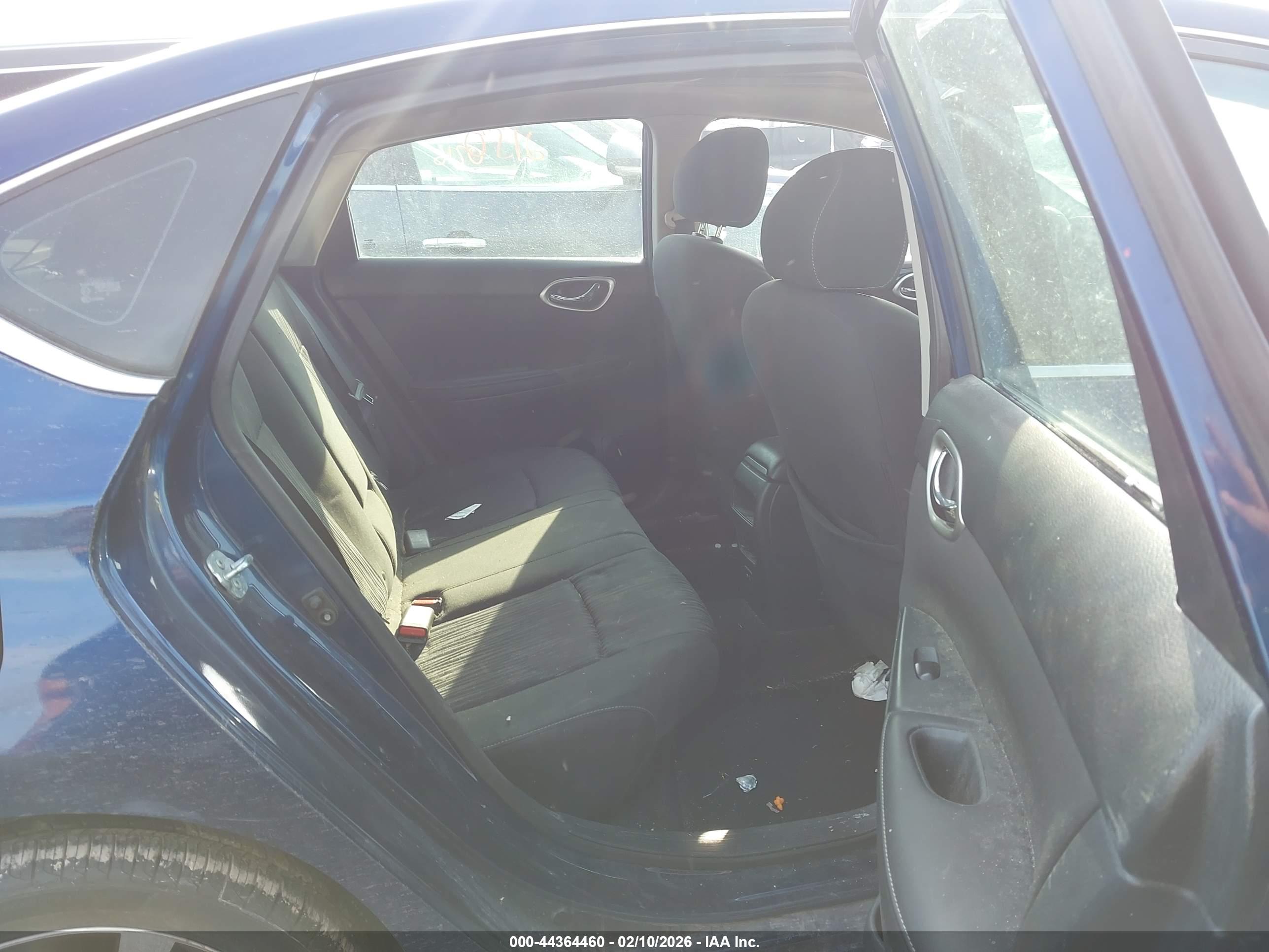 NISSAN SENTRA image 8