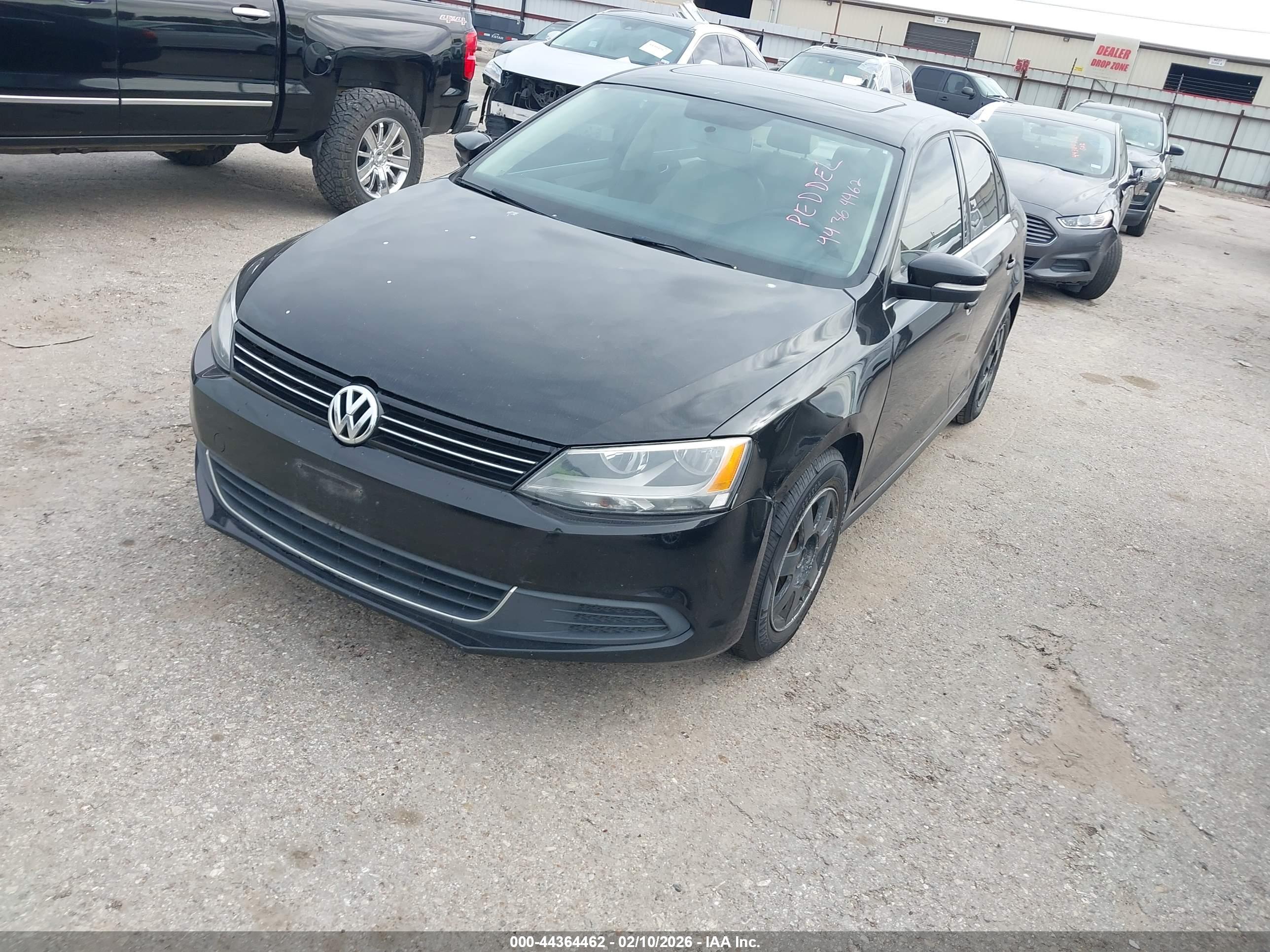 VOLKSWAGEN JETTA image 2