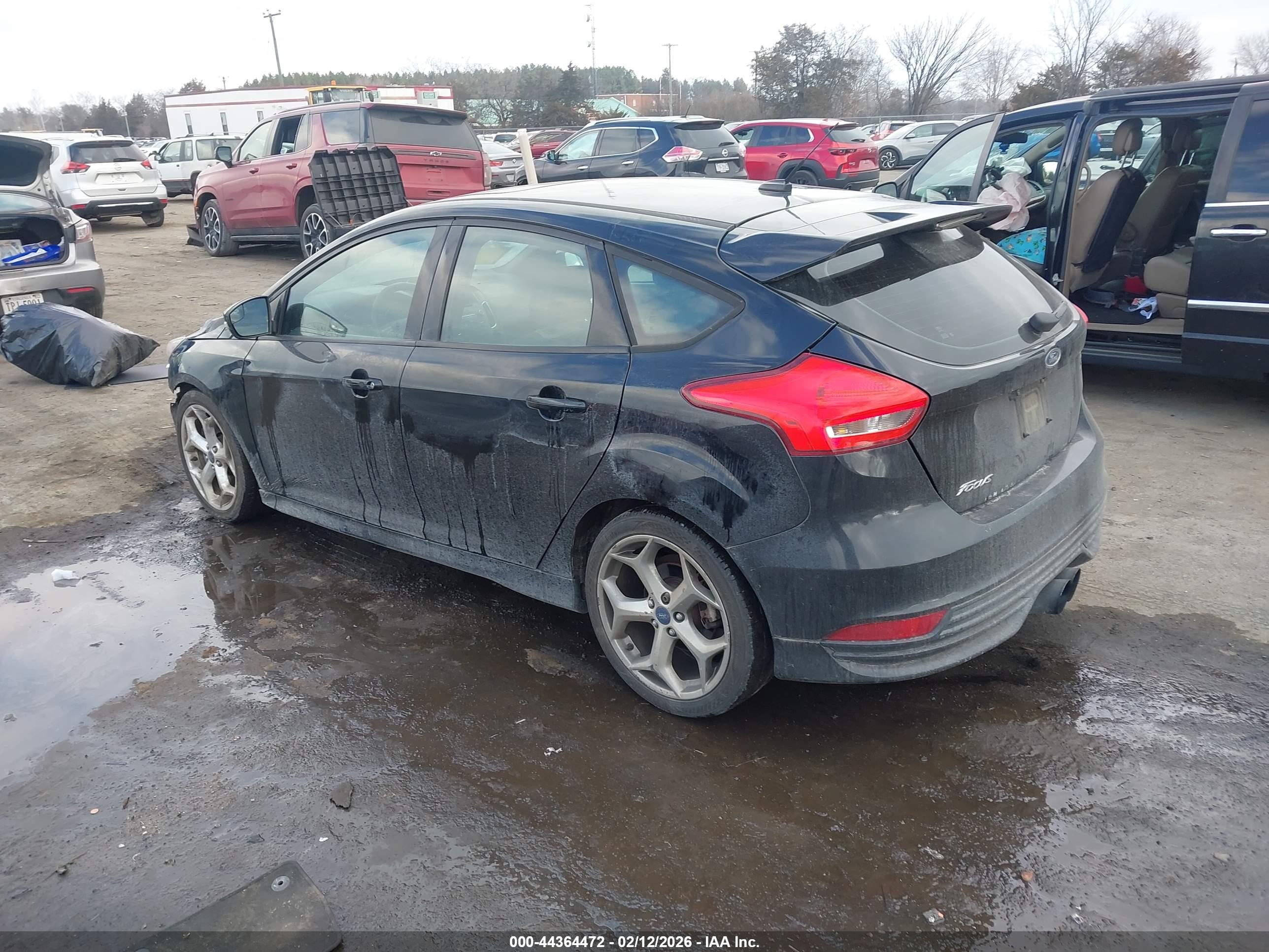 FORD FOCUS image 3