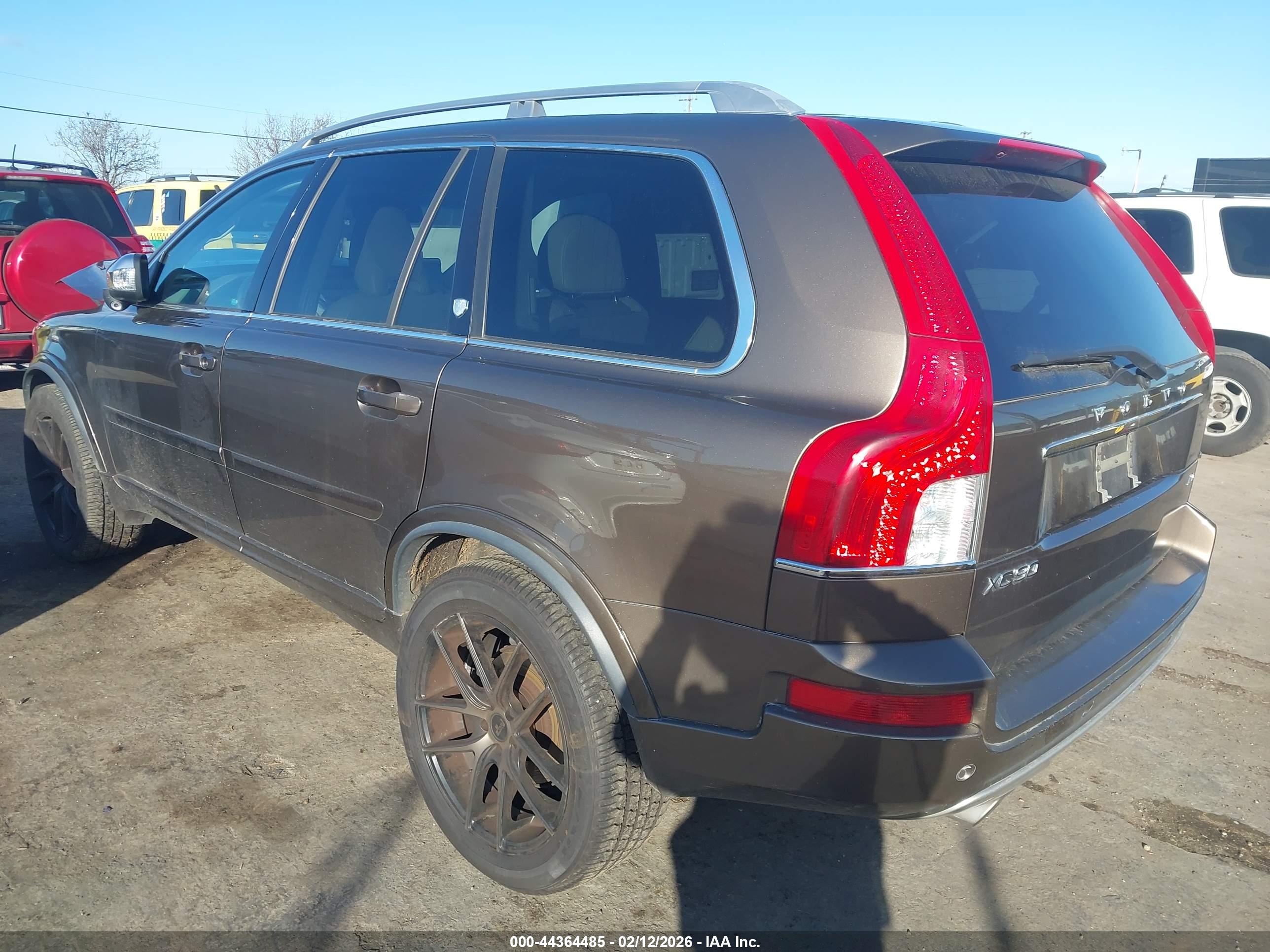 VOLVO XC90 image 3