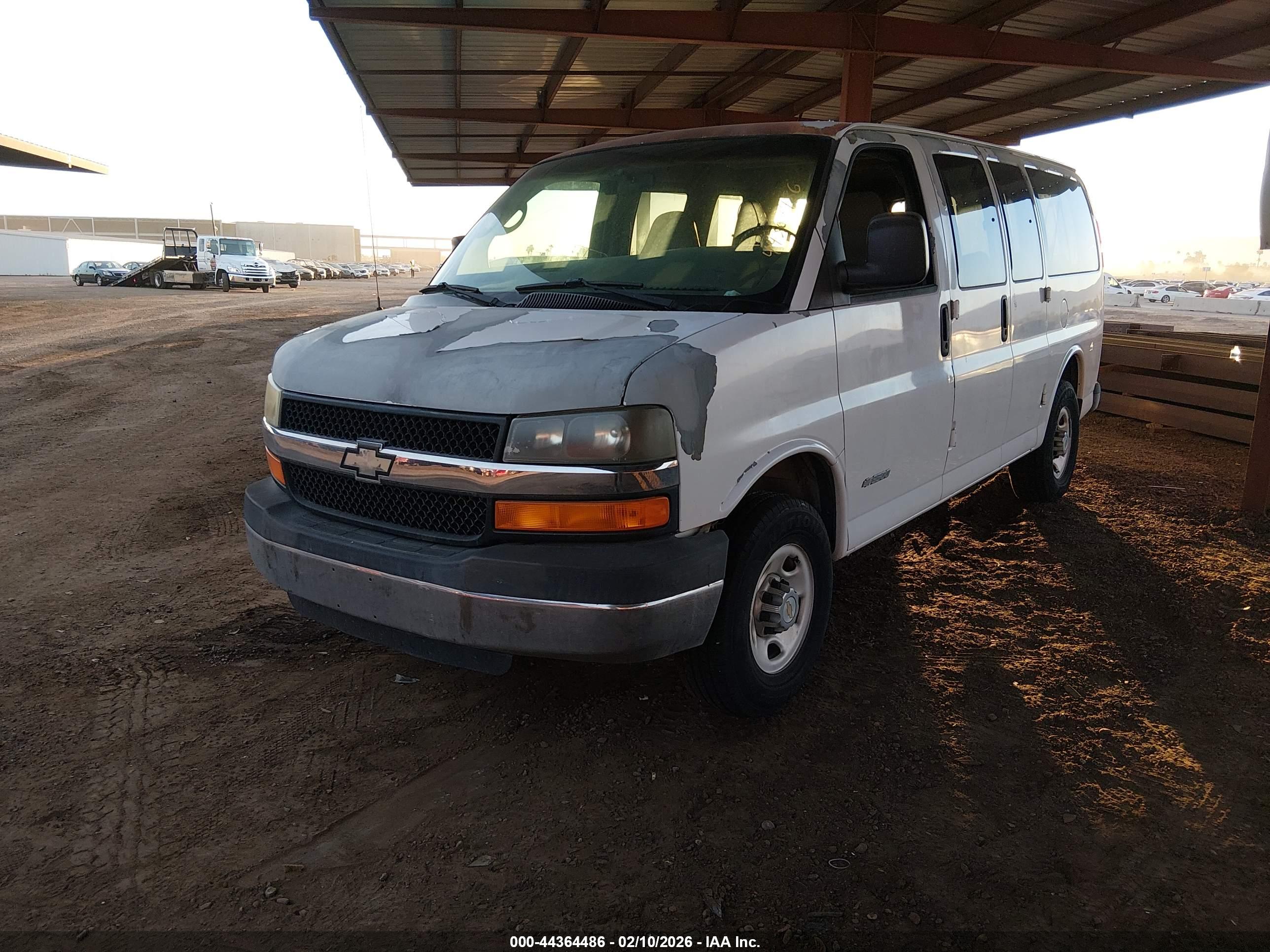 CHEVROLET EXPRESS image 6