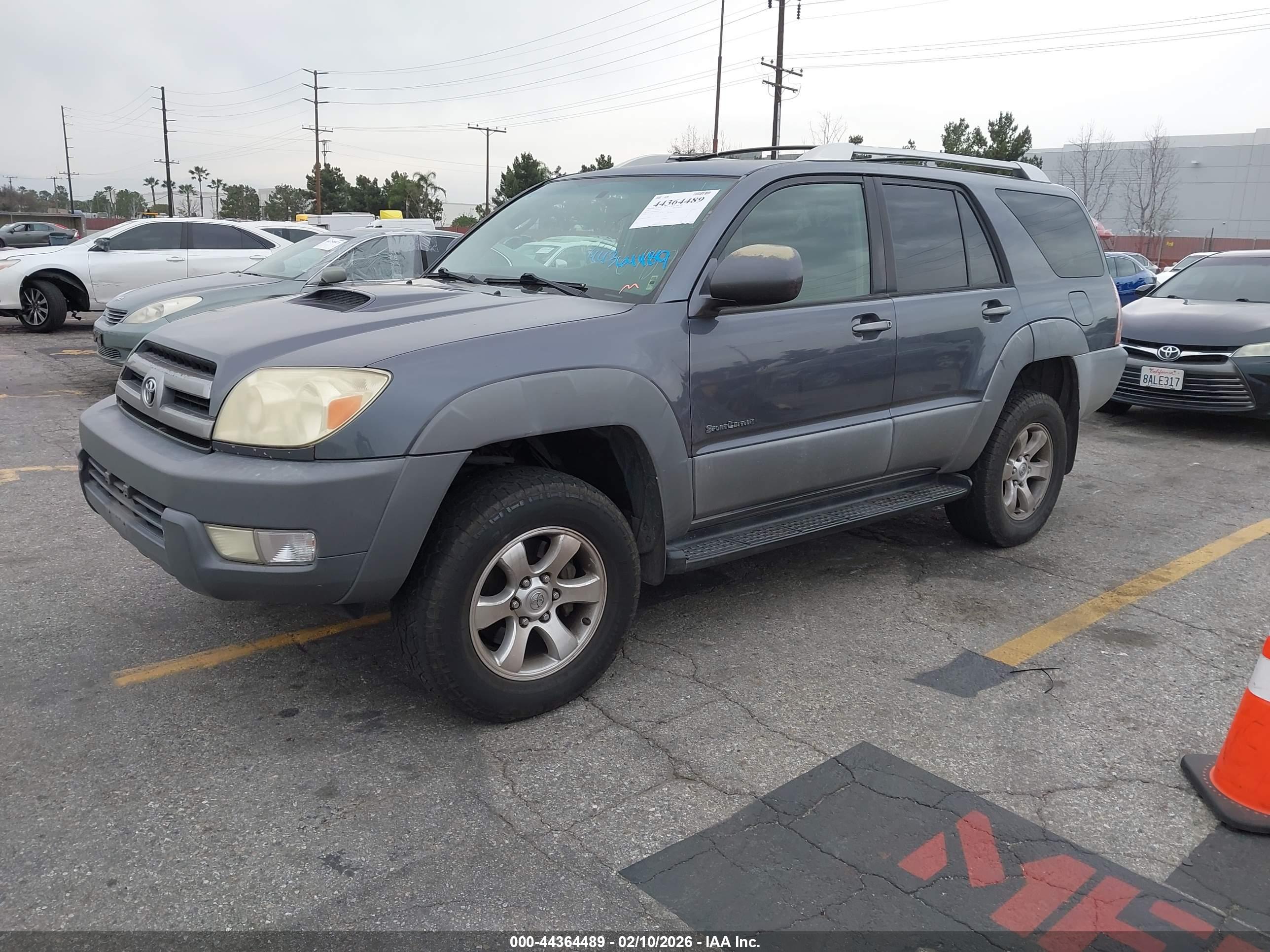 TOYOTA 4RUNNER image 2