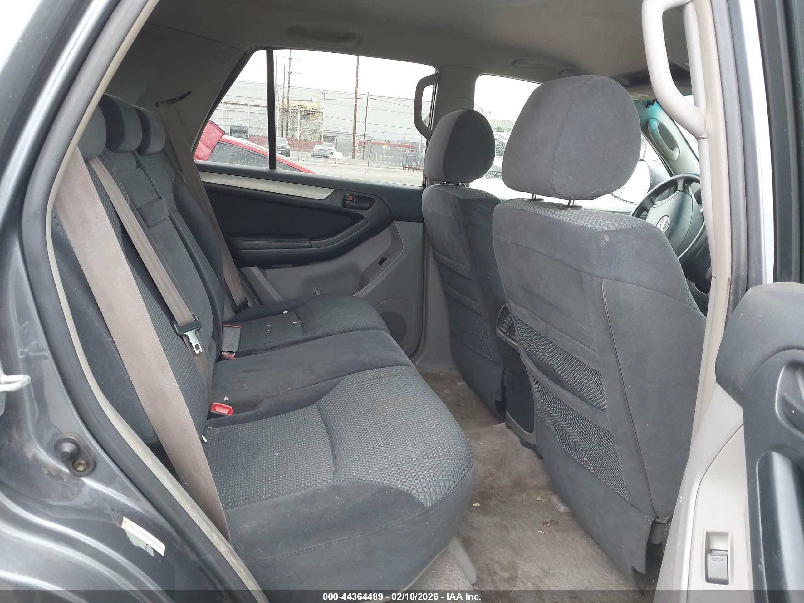 TOYOTA 4RUNNER image 8