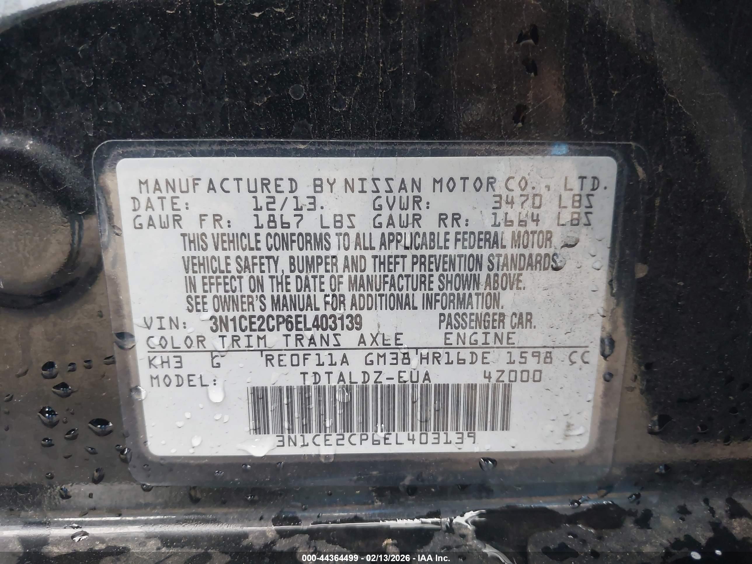 NISSAN VERSA image 9
