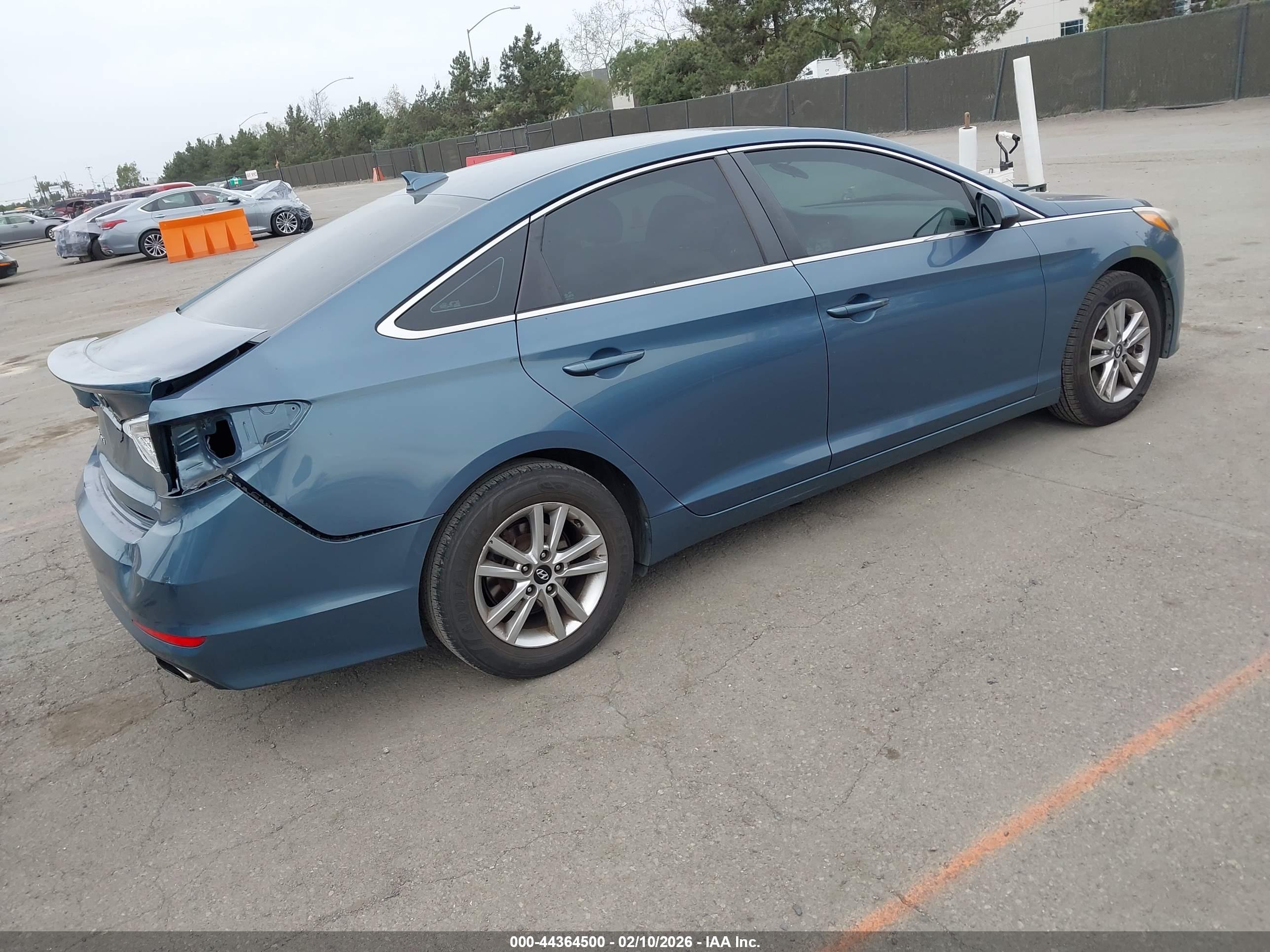 HYUNDAI SONATA image 4