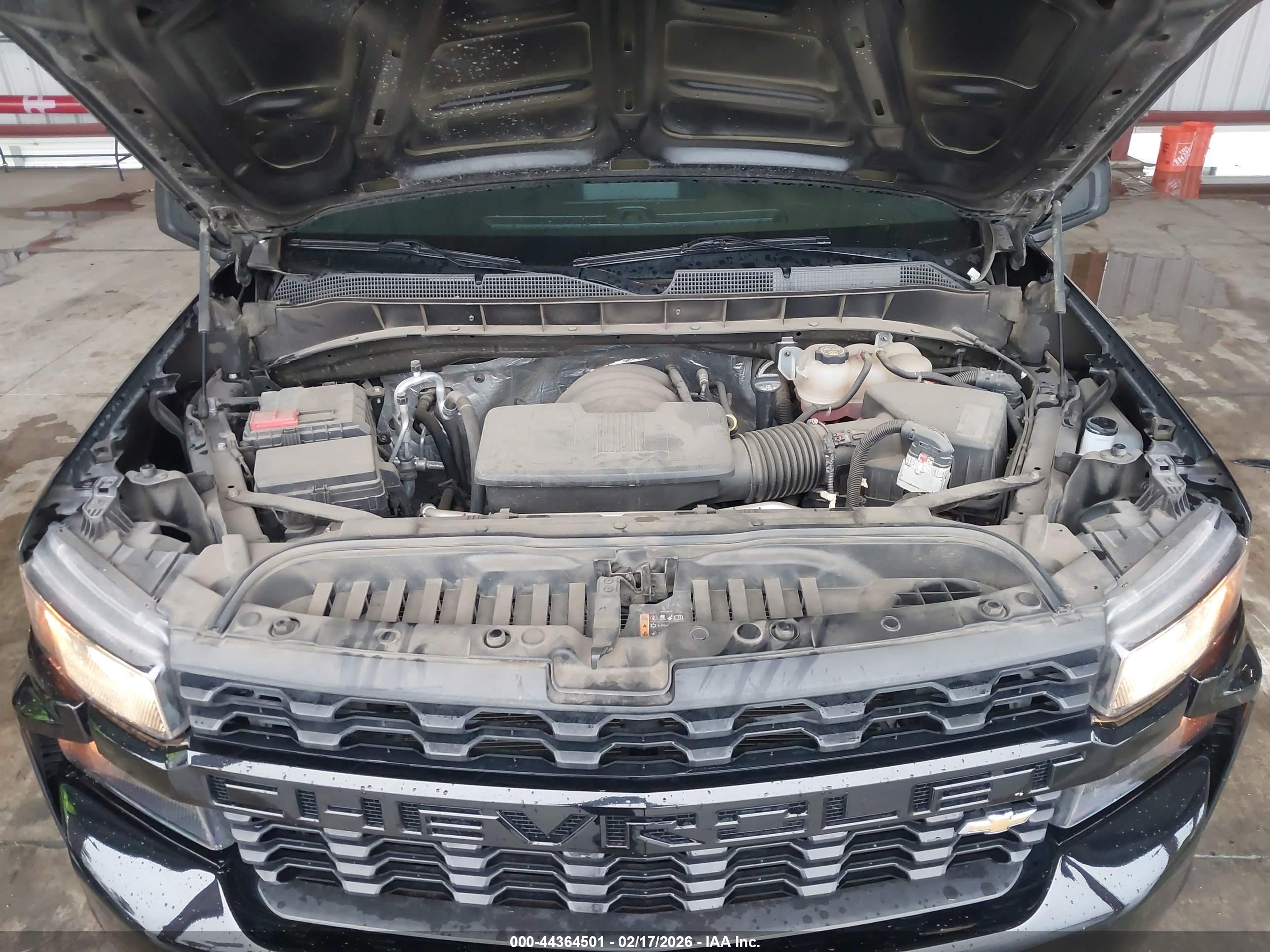 CHEVROLET SILVERADO image 10