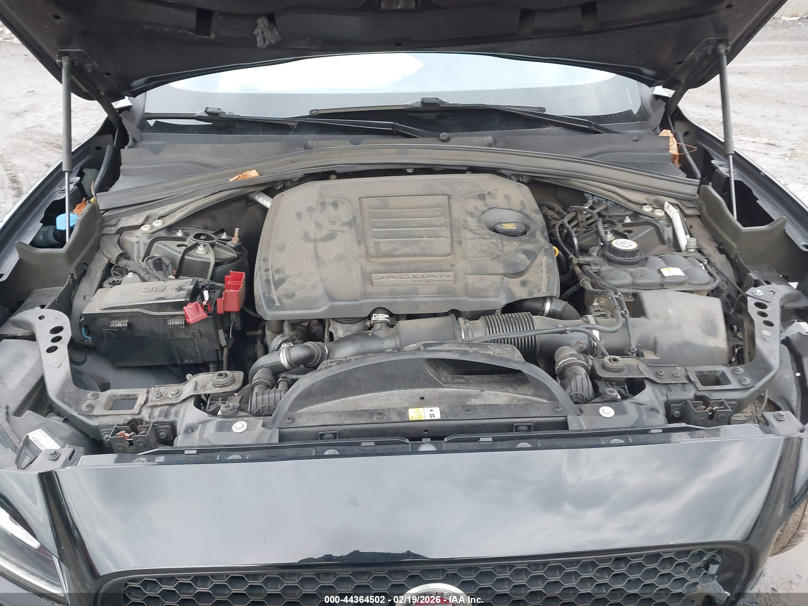 JAGUAR F-PACE image 10