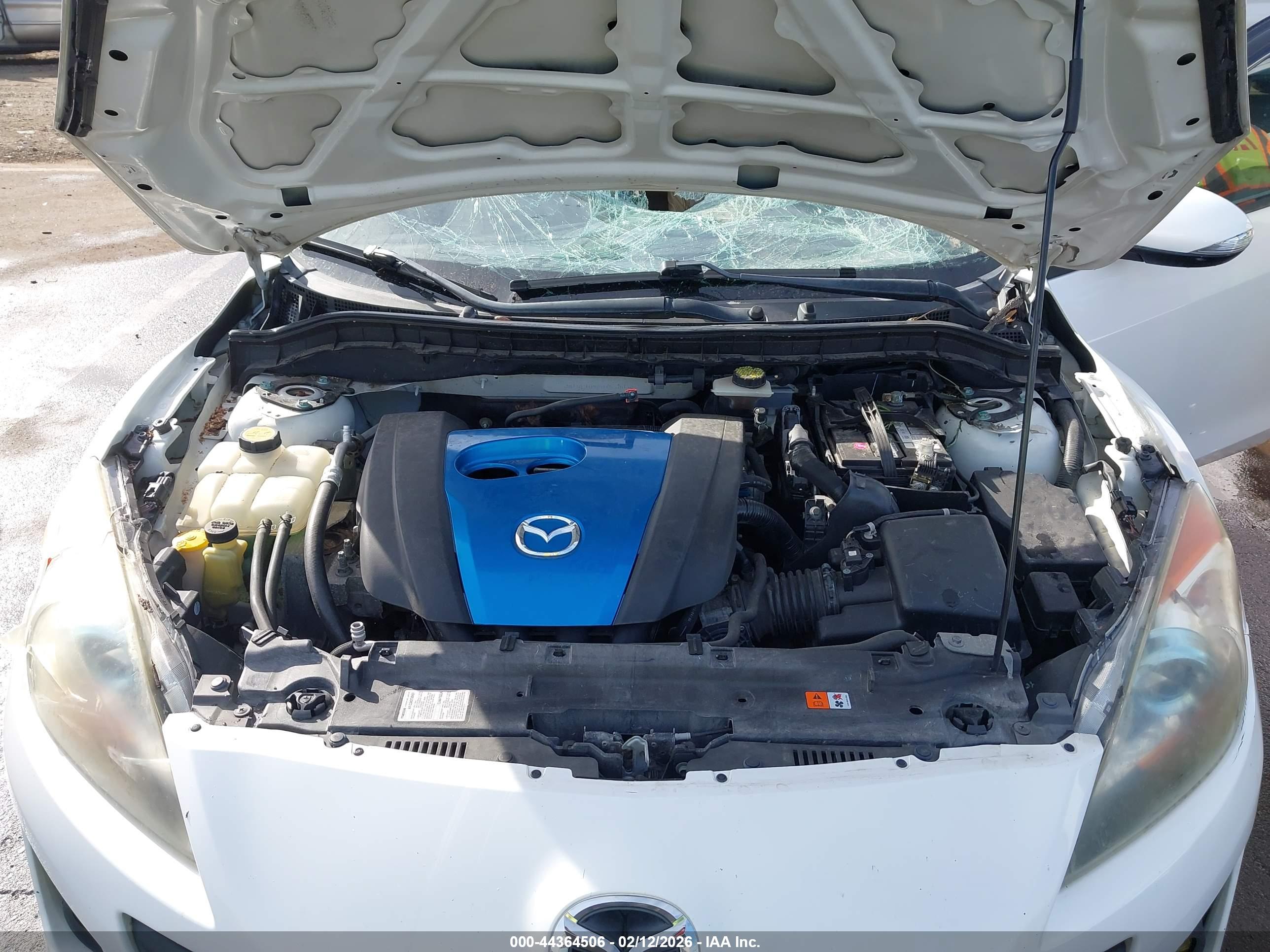 MAZDA MAZDA3 image 10