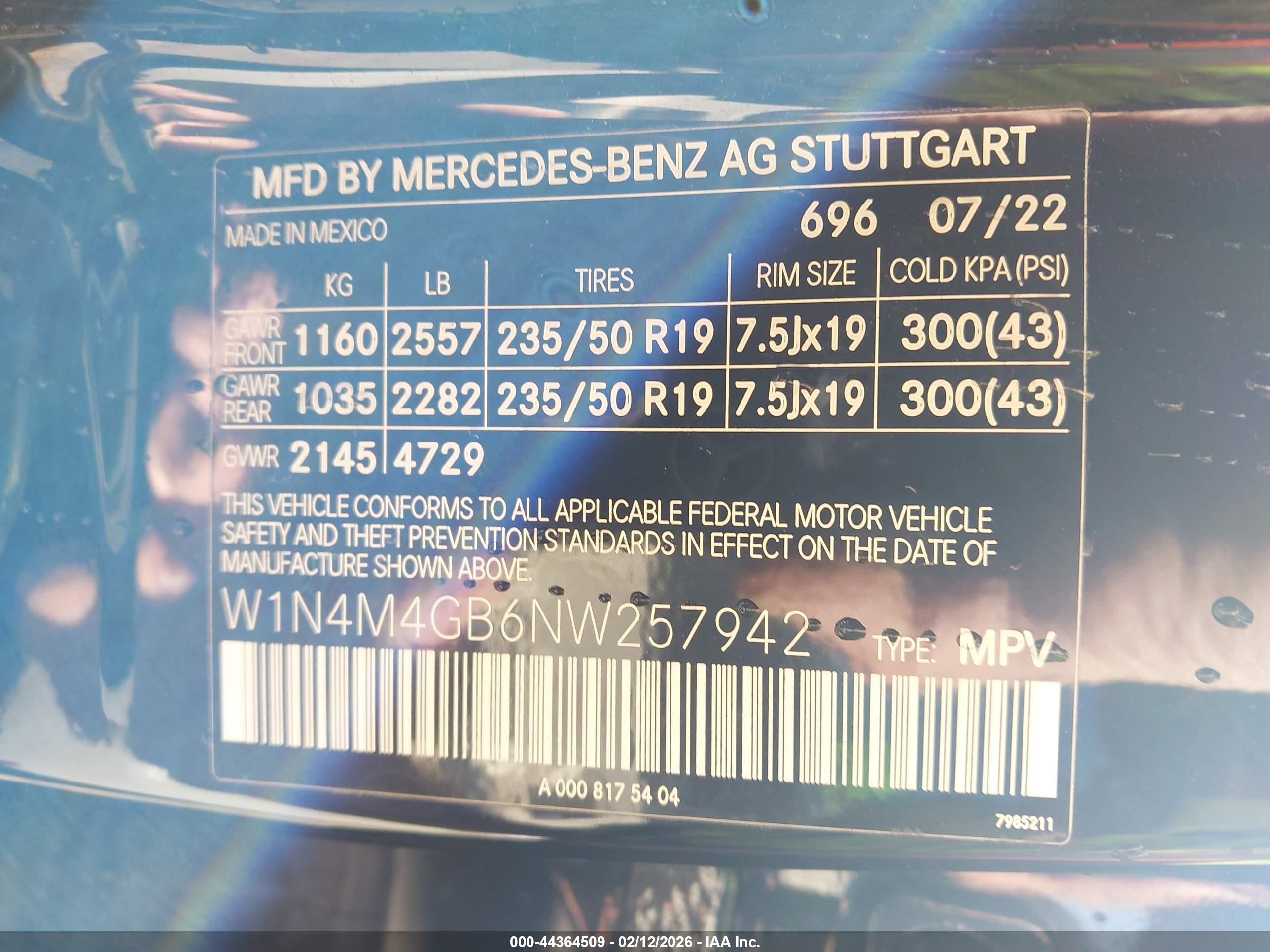 MERCEDES-BENZ GLB image 9