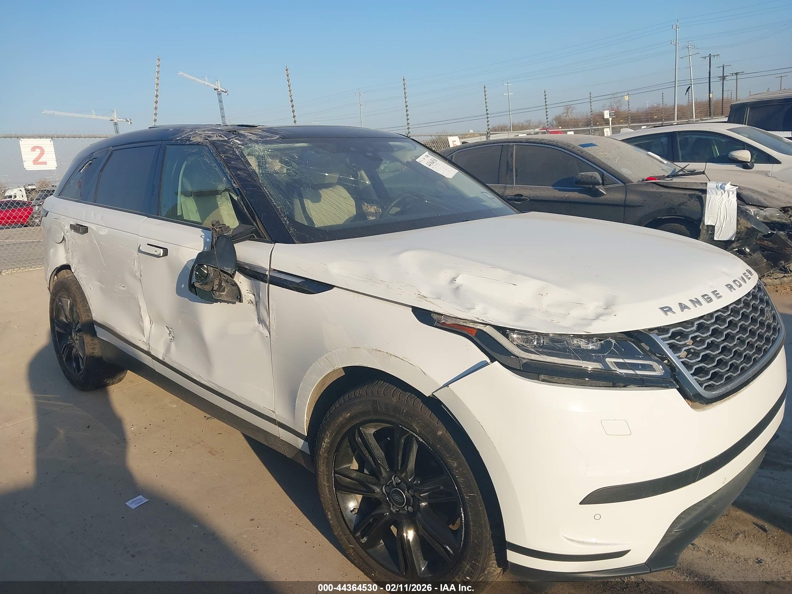 LAND ROVER image 6