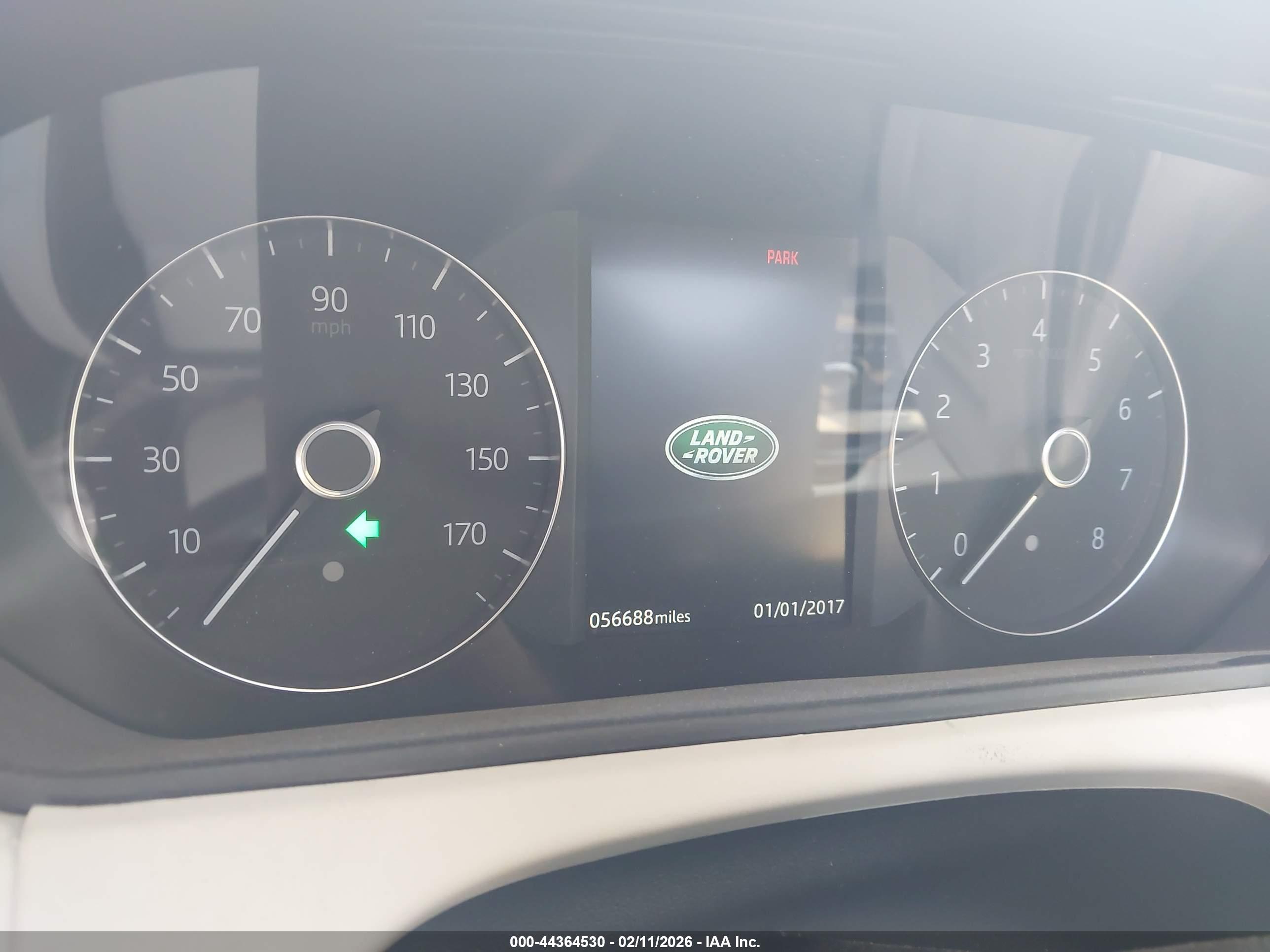 LAND ROVER image 7