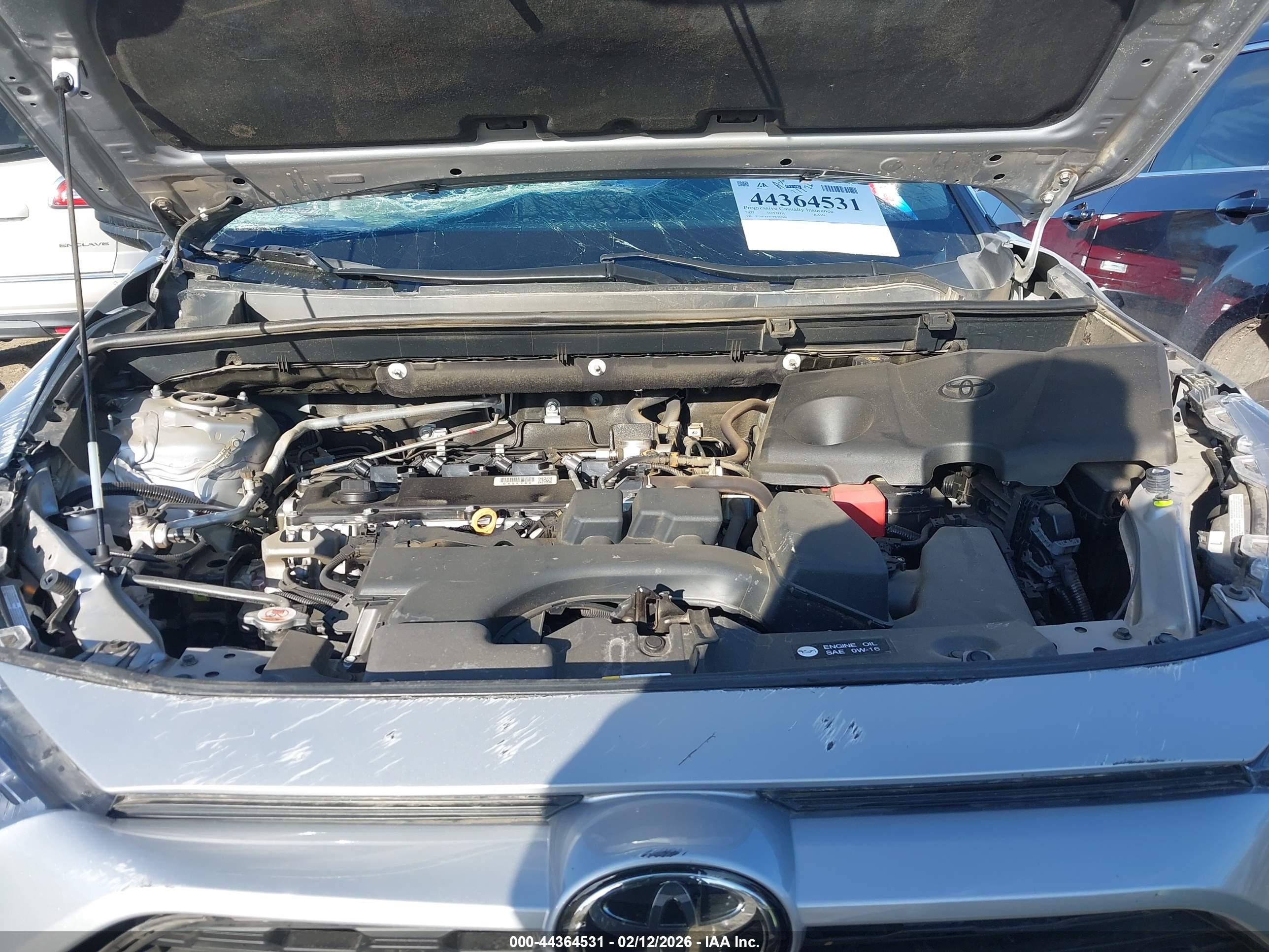 TOYOTA RAV4 image 10