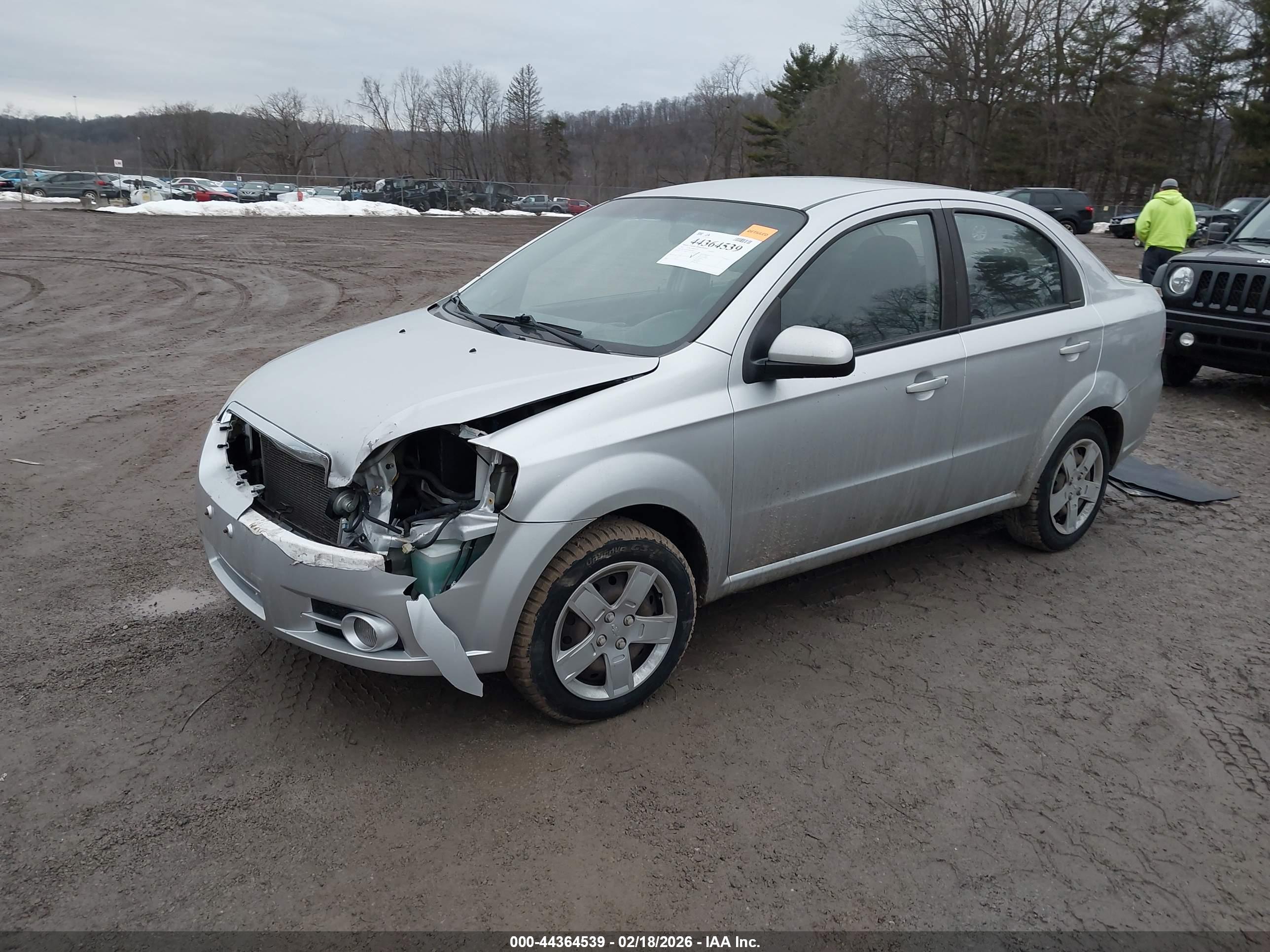 CHEVROLET AVEO image 2