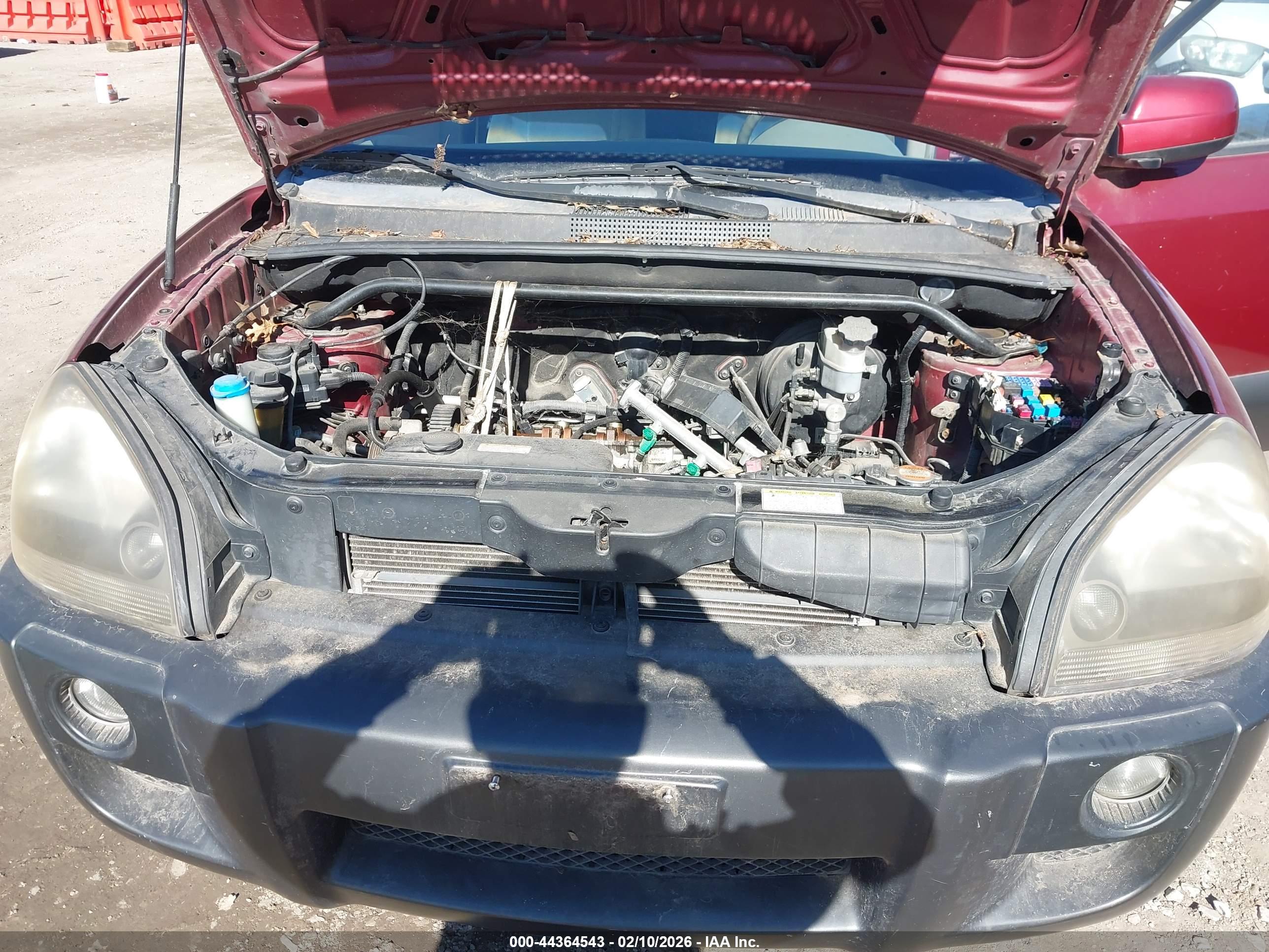HYUNDAI TUCSON image 10