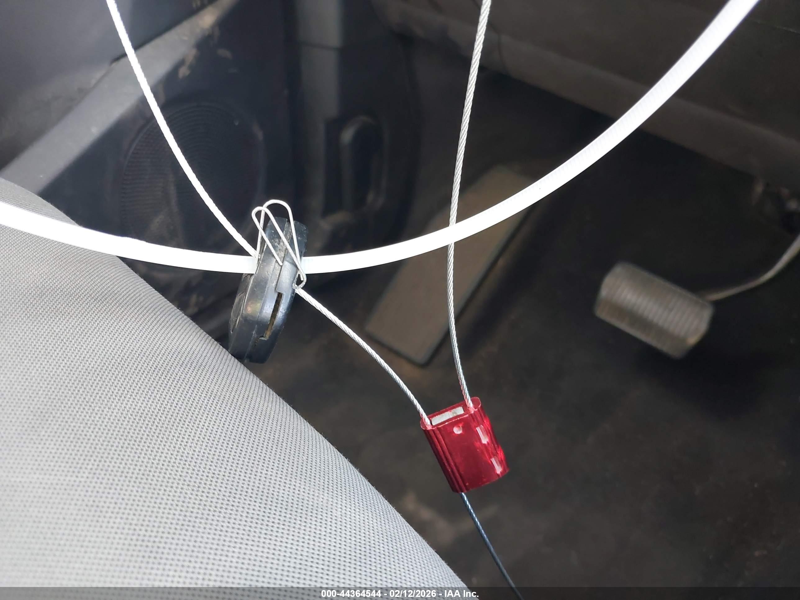 FORD ESCAPE image 11