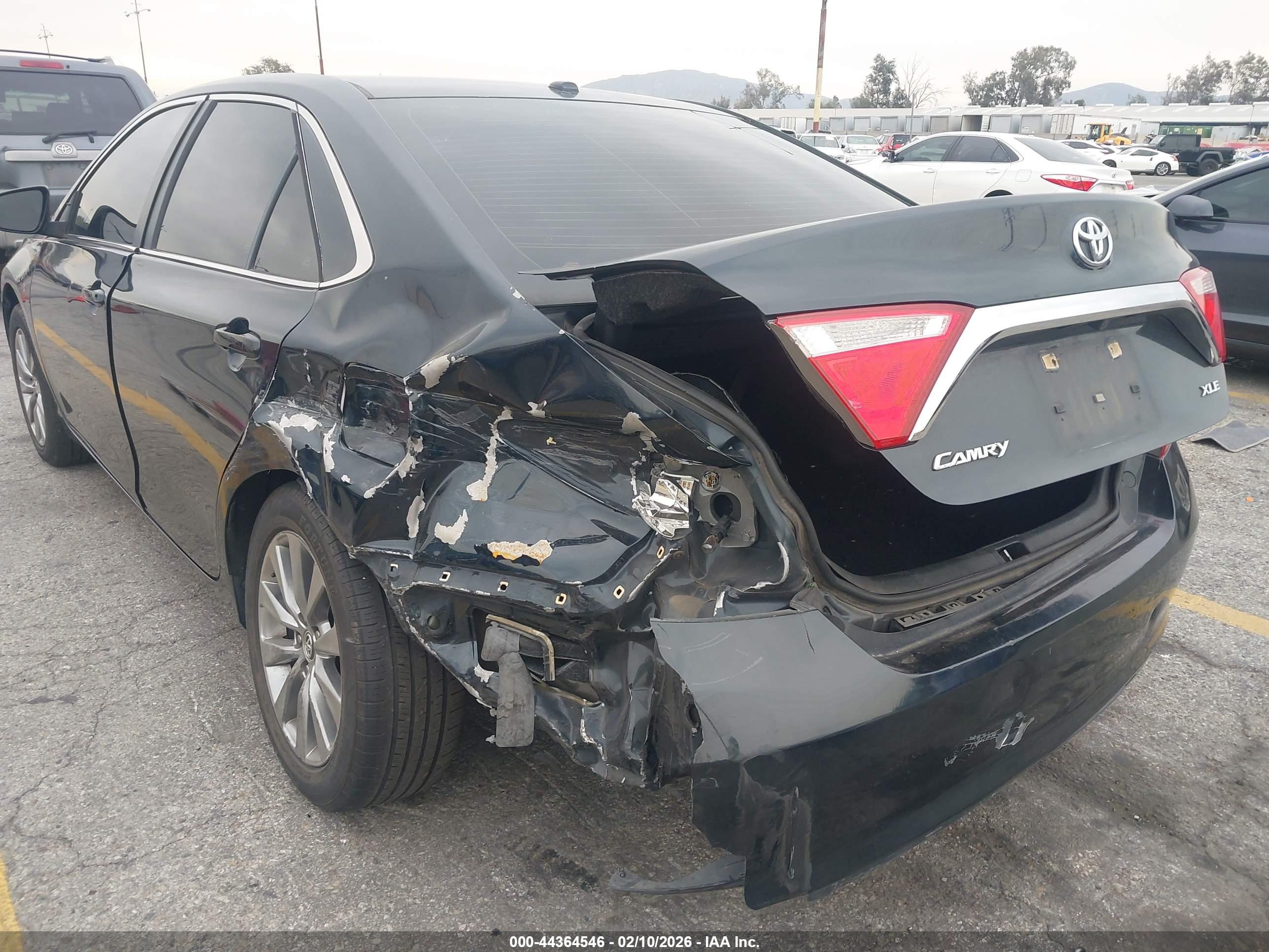 TOYOTA CAMRY image 6