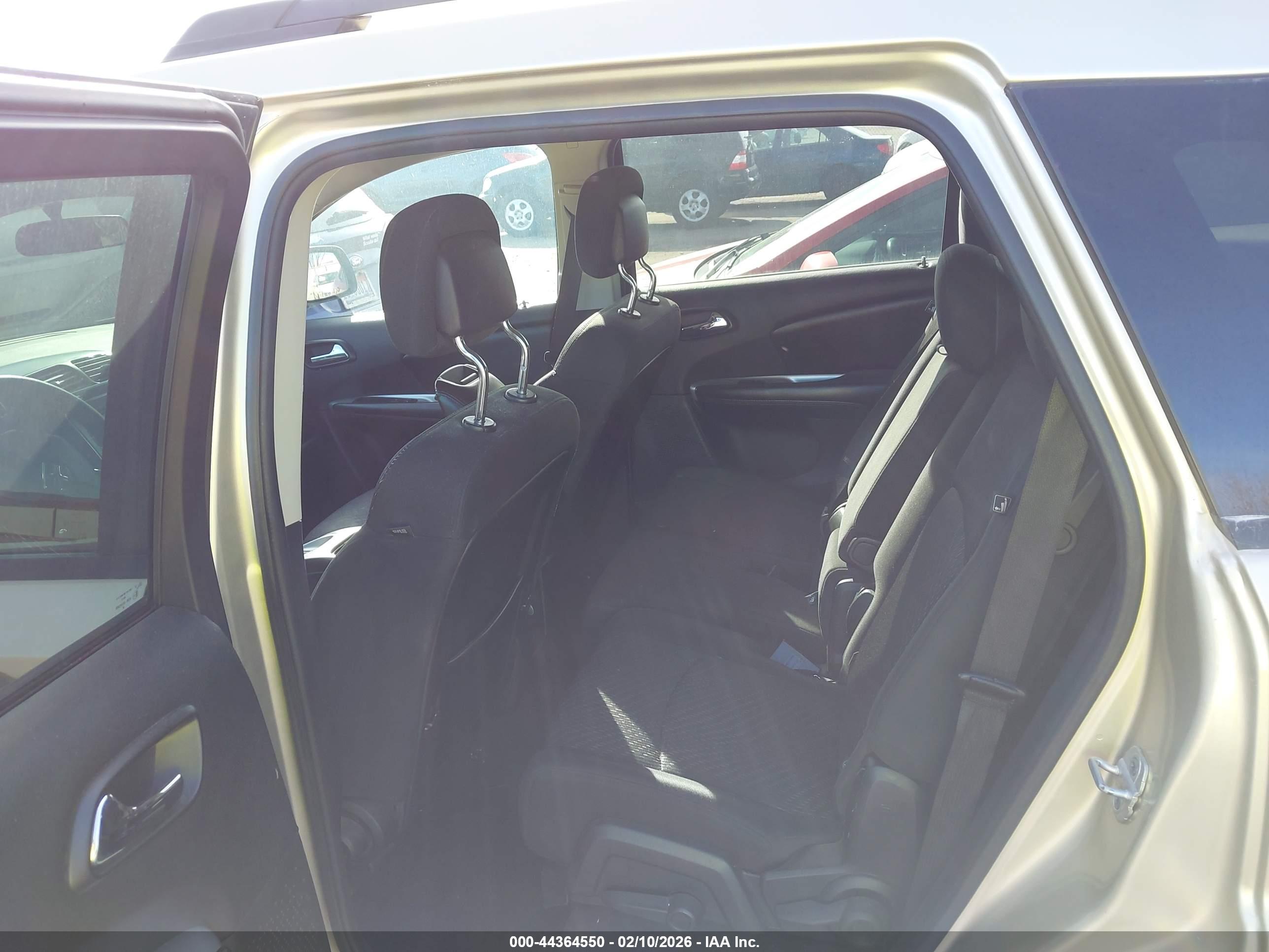 DODGE JOURNEY image 8
