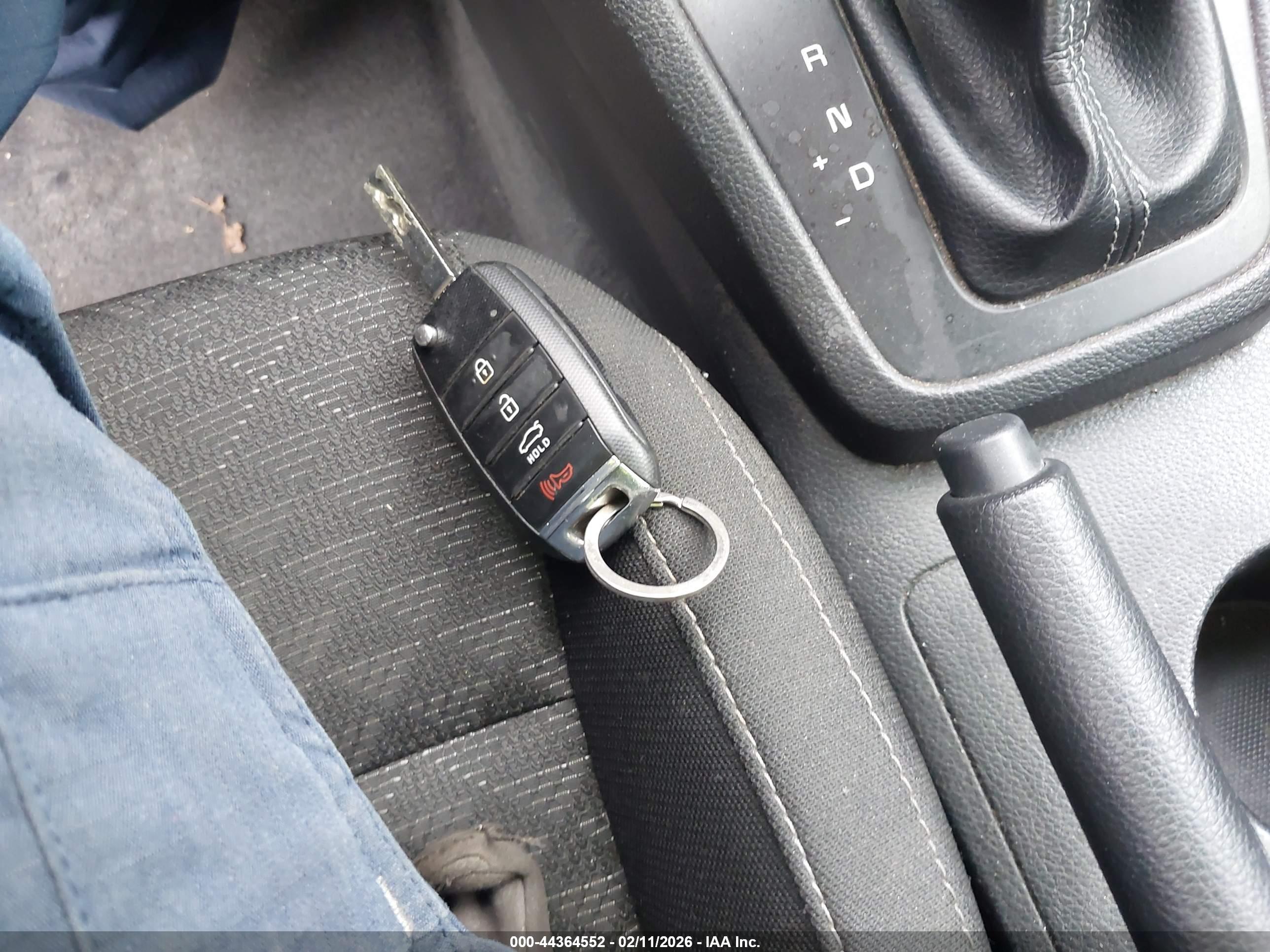 KIA RIO image 11