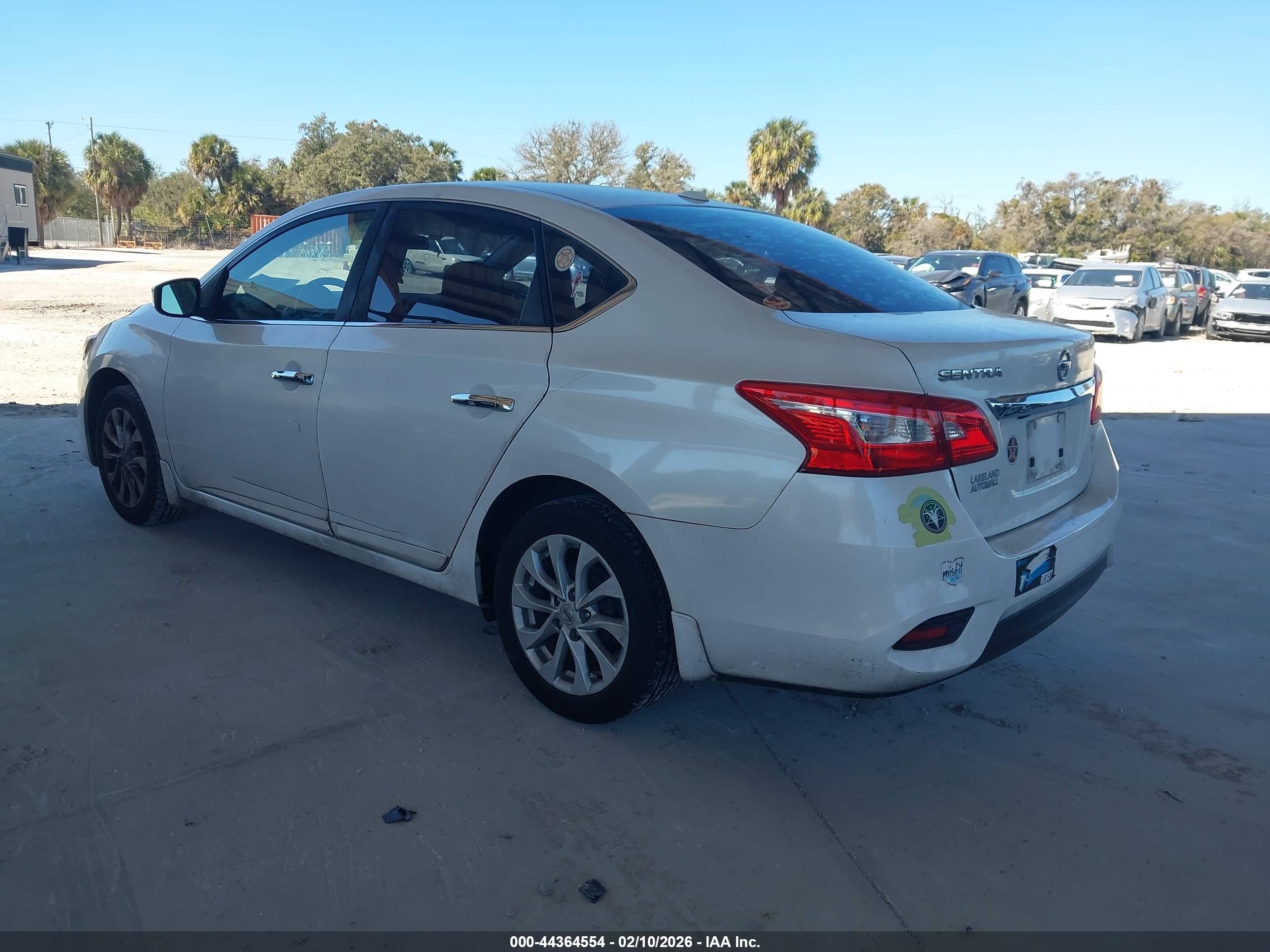 NISSAN SENTRA image 3