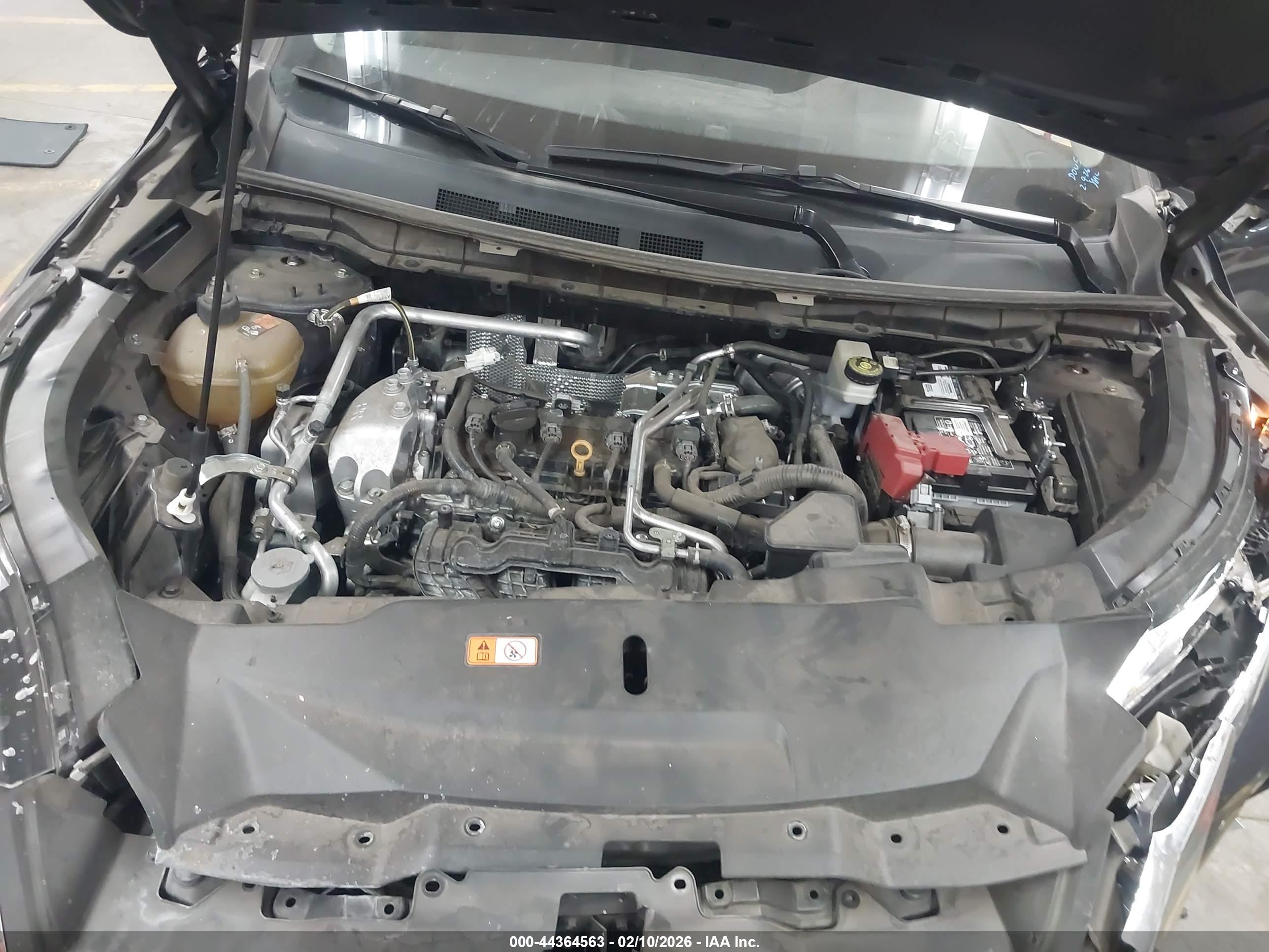MITSUBISHI OUTLANDER image 10