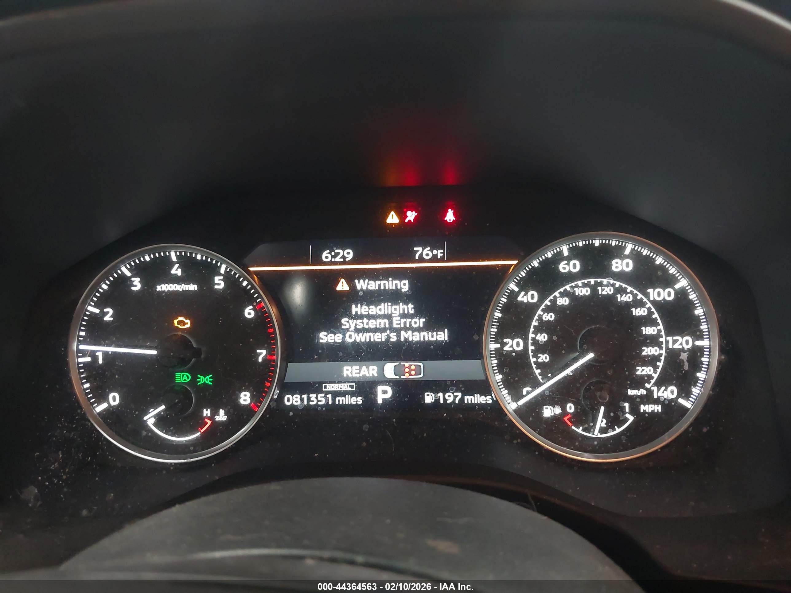 MITSUBISHI OUTLANDER image 7