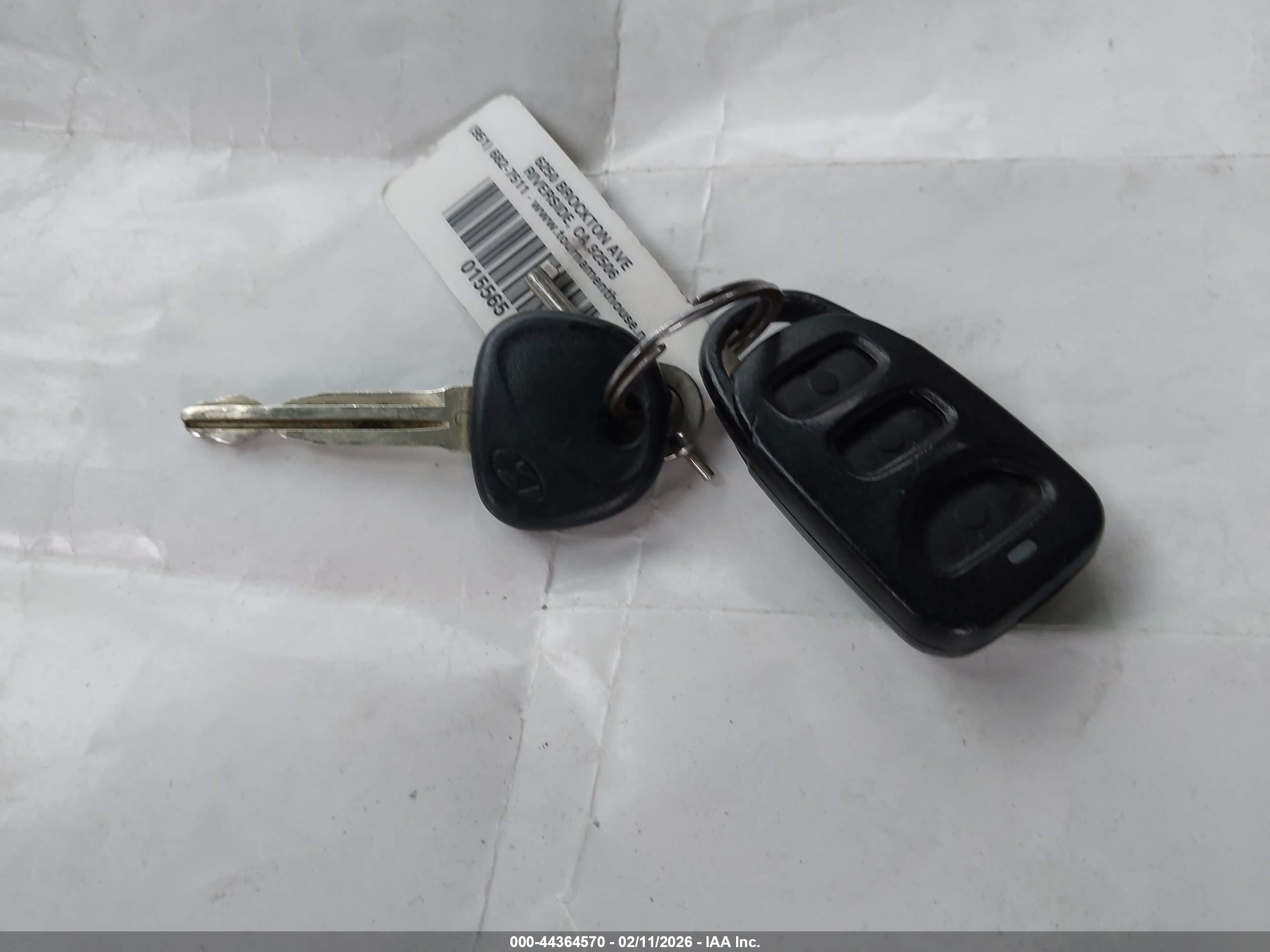HYUNDAI ELANTRA image 11