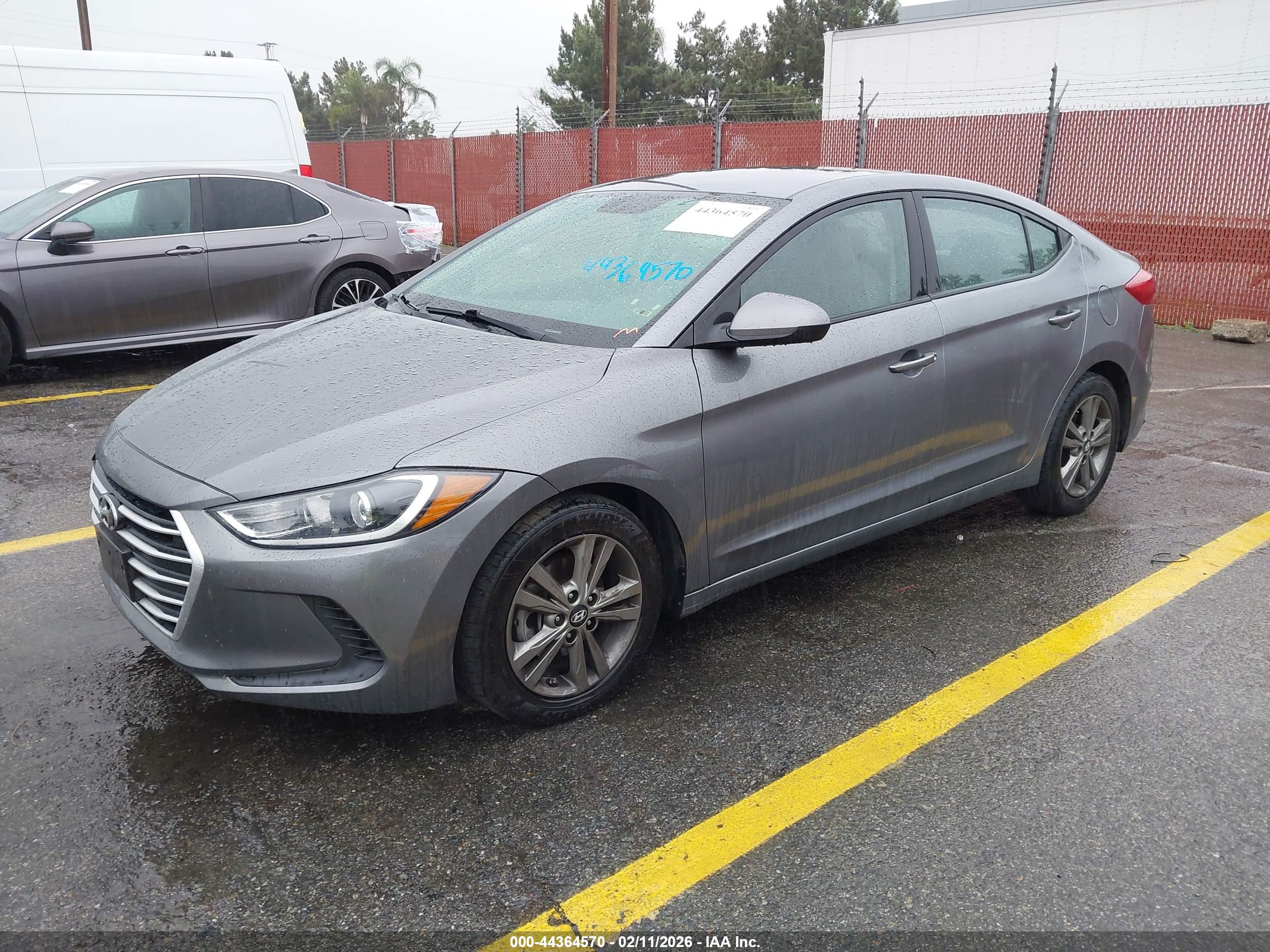 HYUNDAI ELANTRA image 2