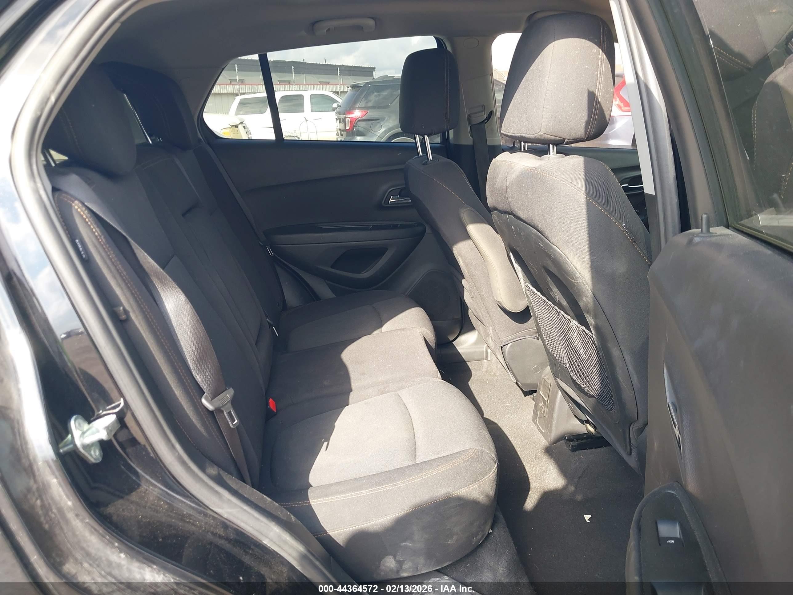 CHEVROLET TRAX image 8