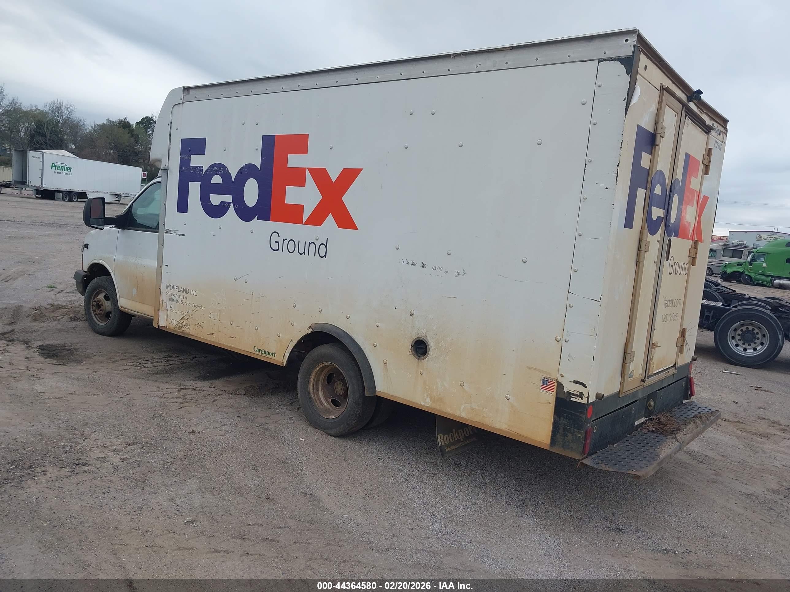 GMC SAVANA image 3