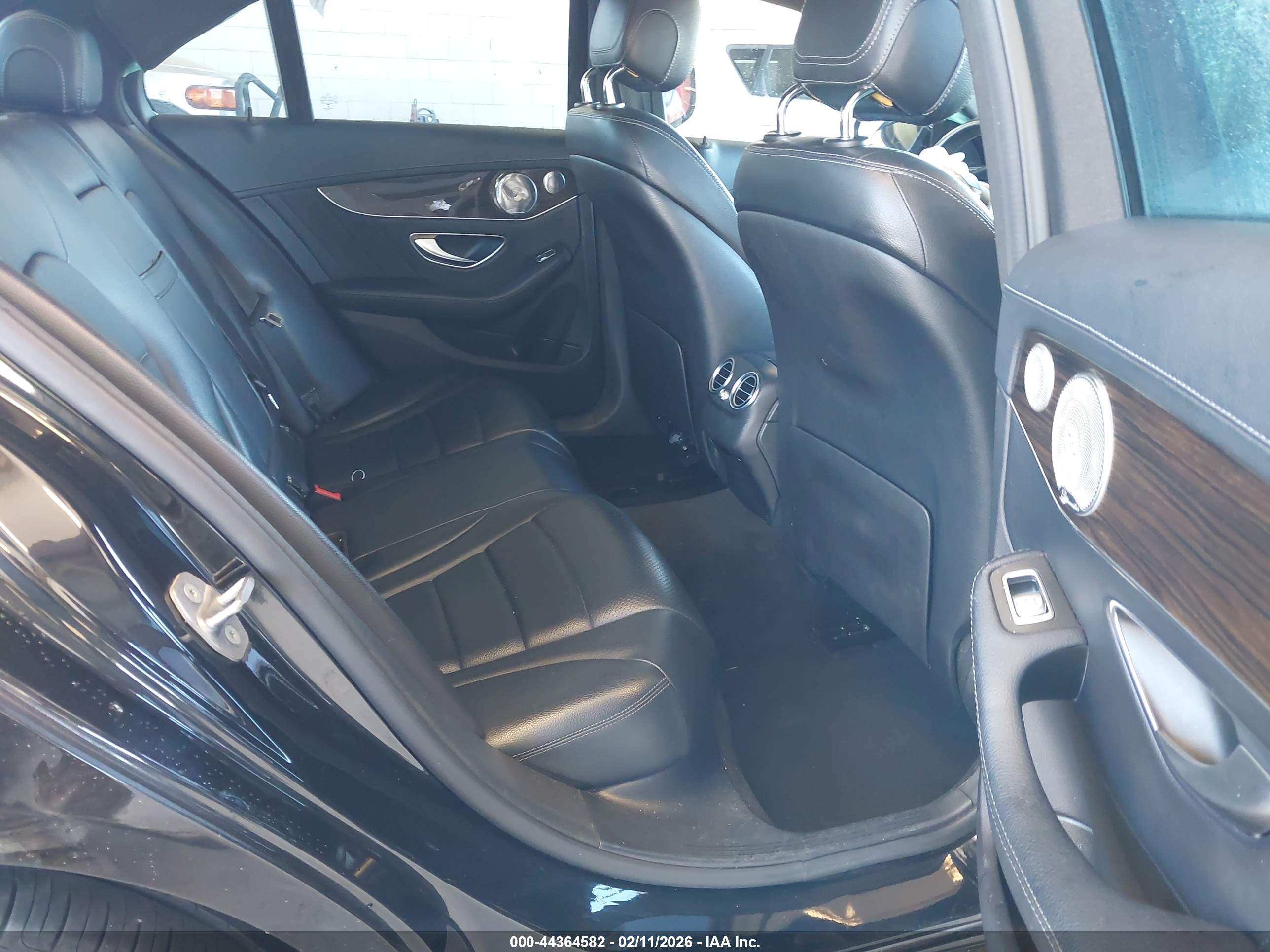 MERCEDES-BENZ C image 8