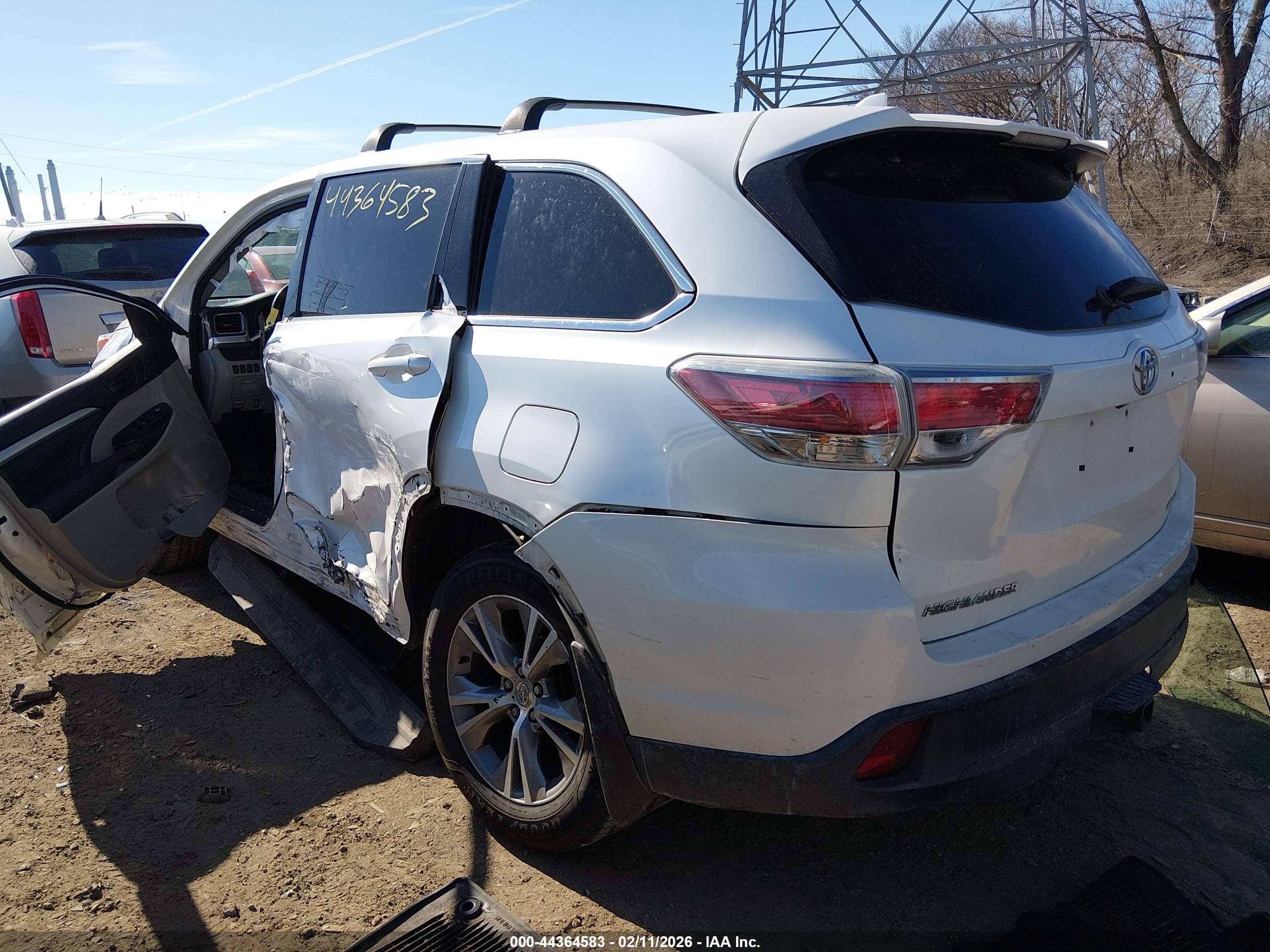 TOYOTA HIGHLANDER image 3