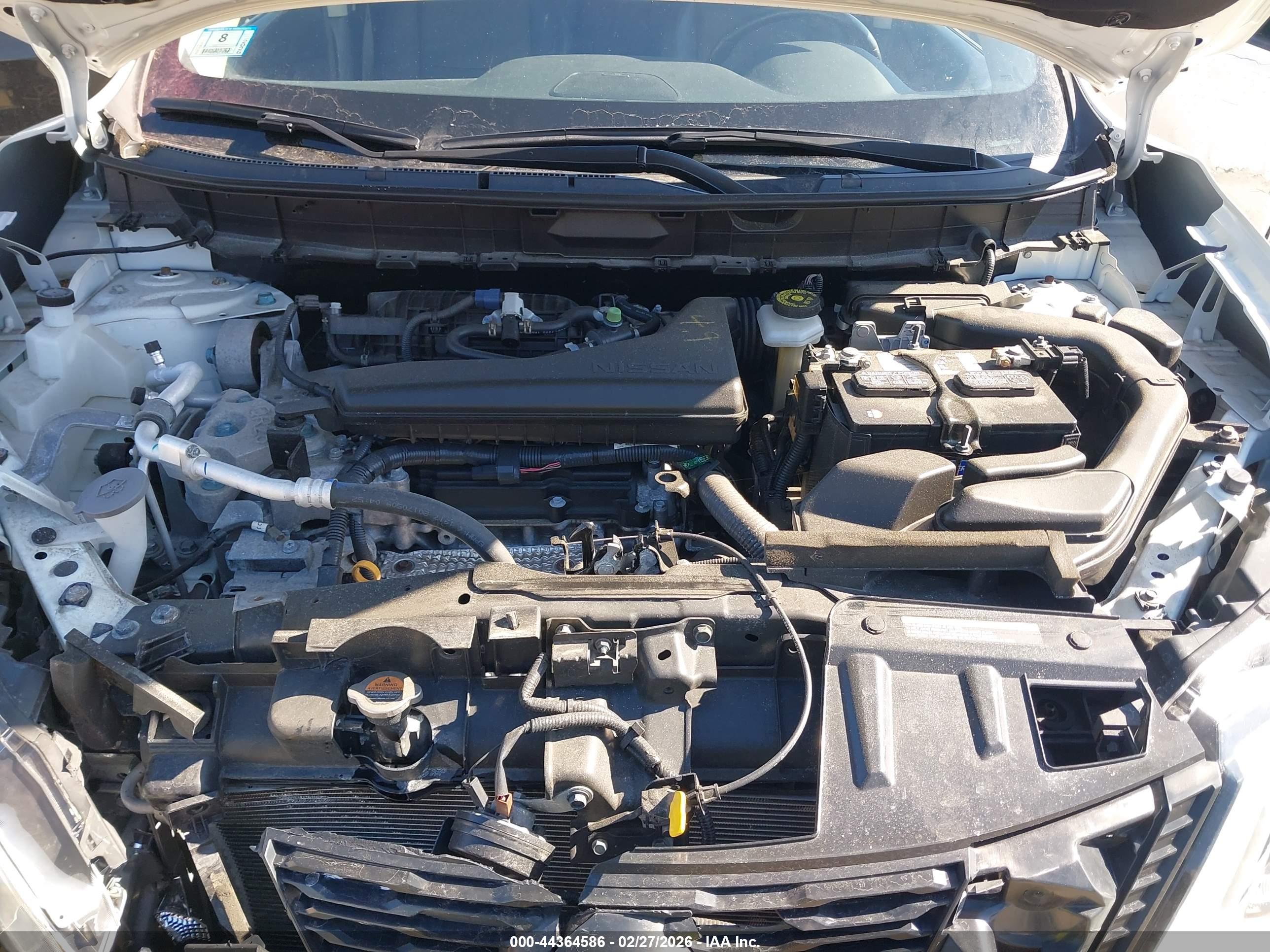 NISSAN ROGUE image 10