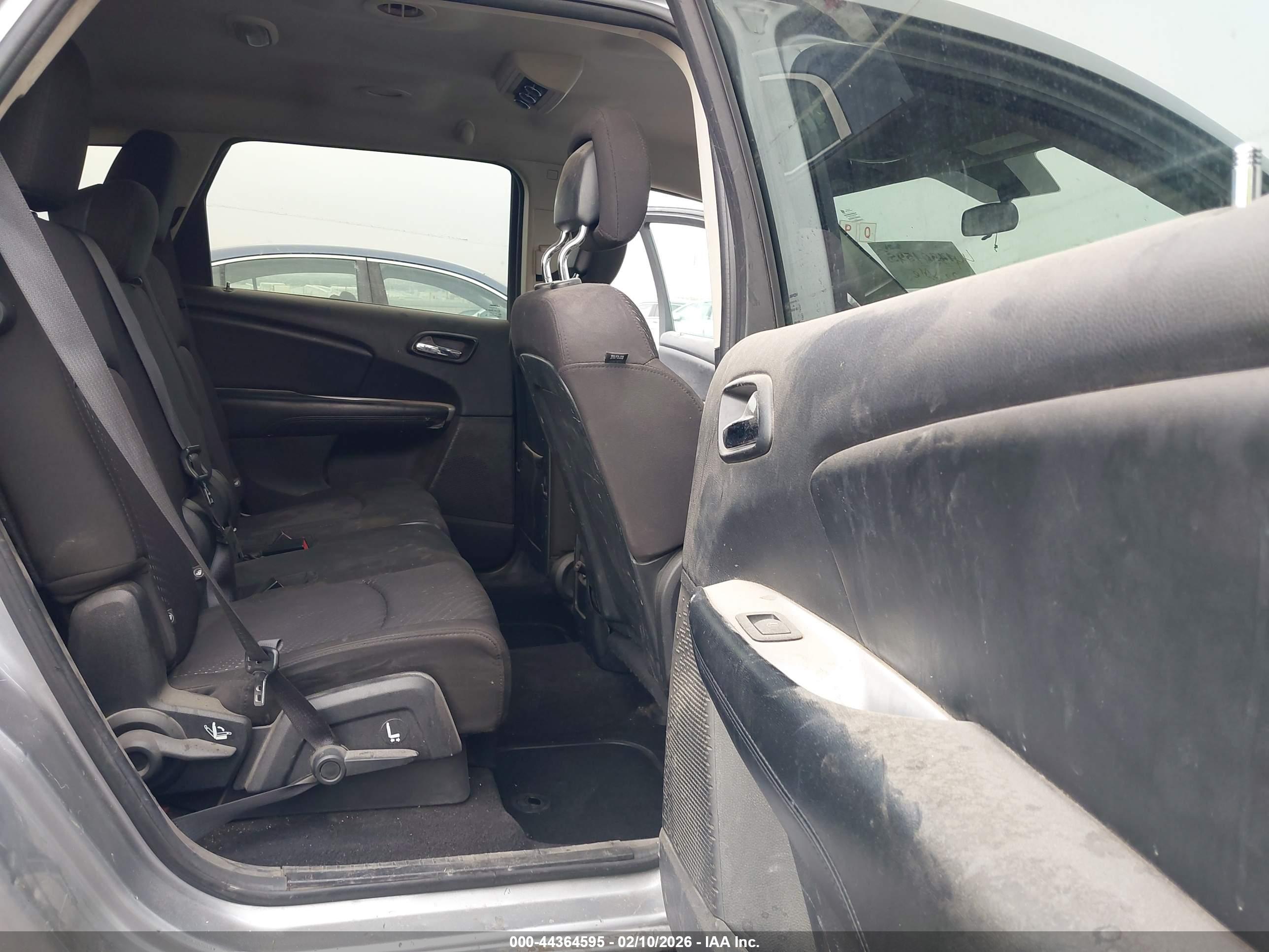 DODGE JOURNEY image 8