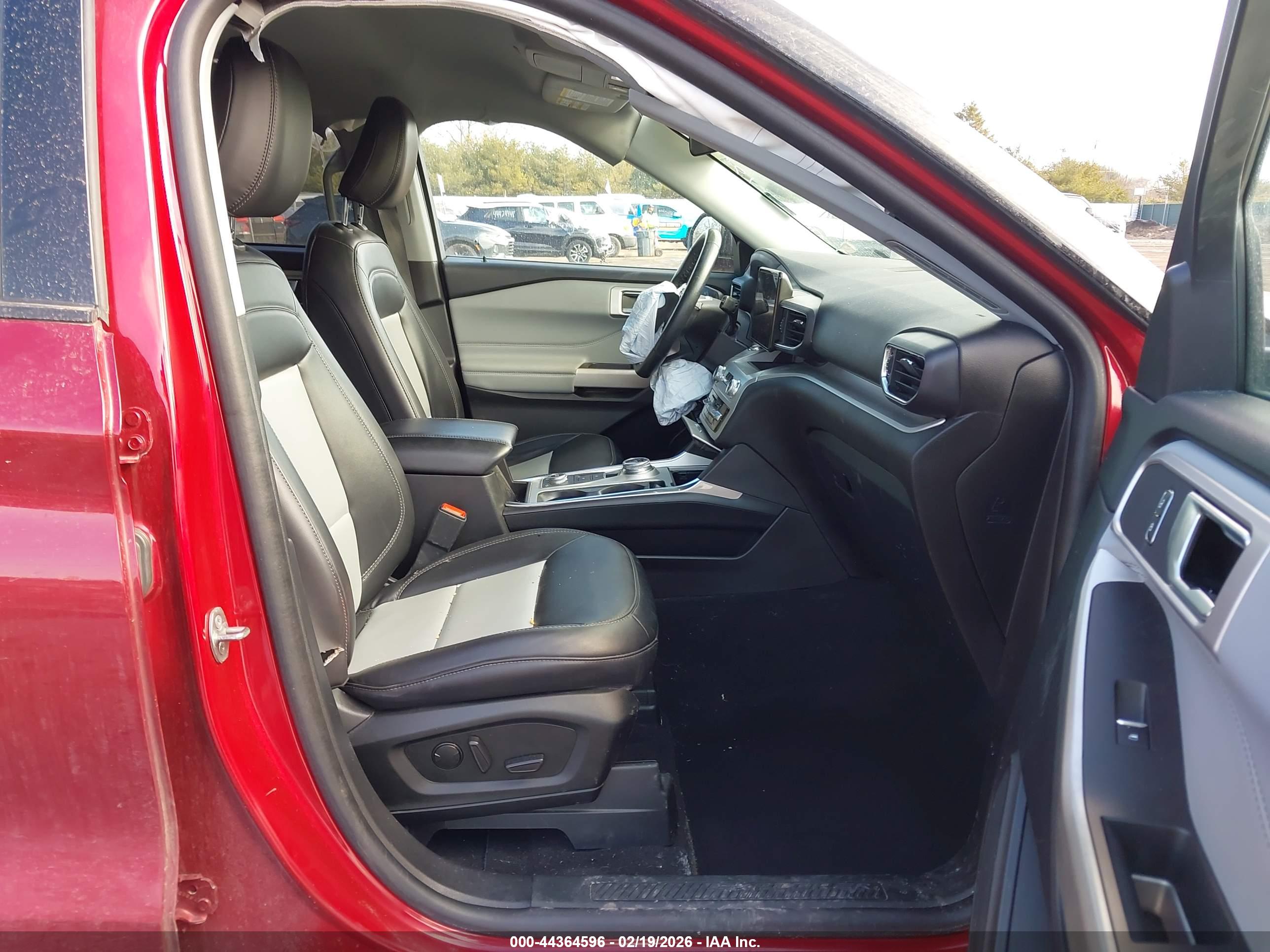 FORD EXPLORER image 5