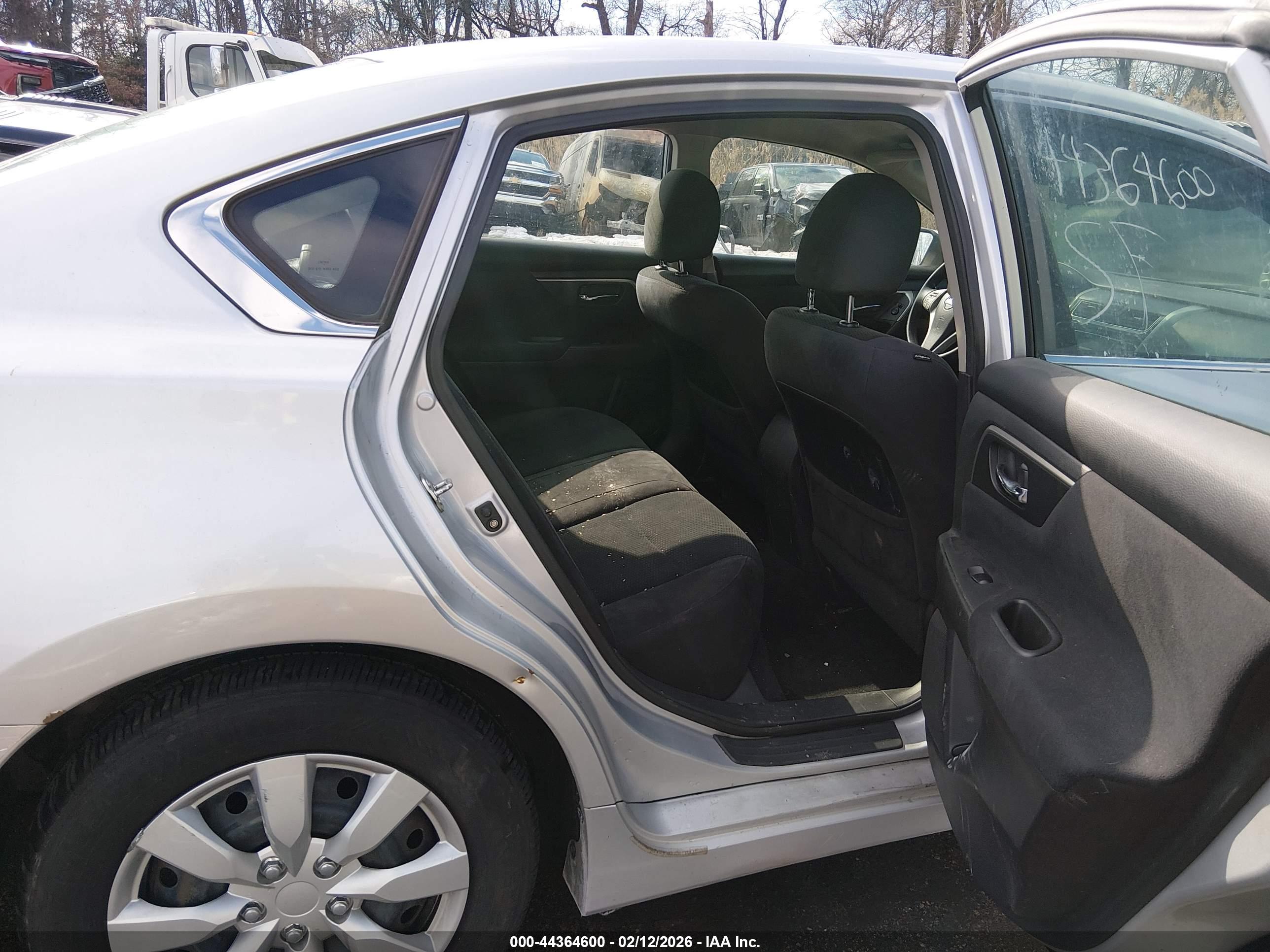 NISSAN ALTIMA image 8