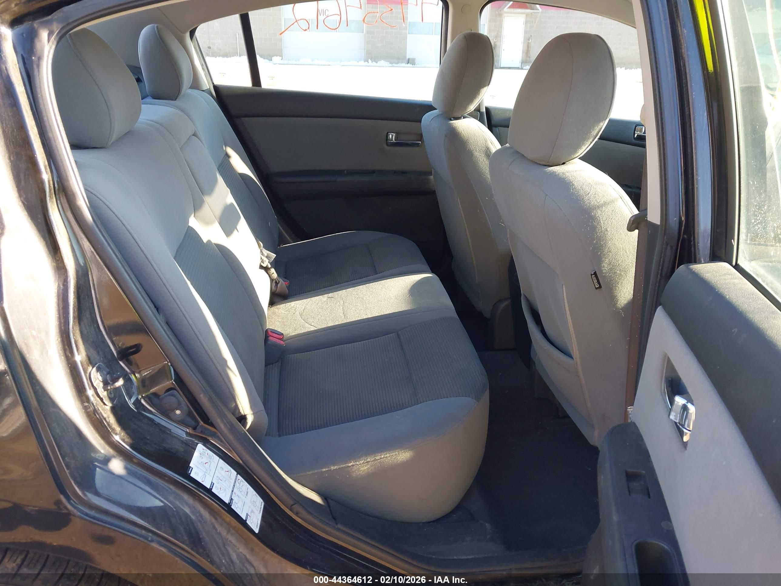 NISSAN SENTRA image 8