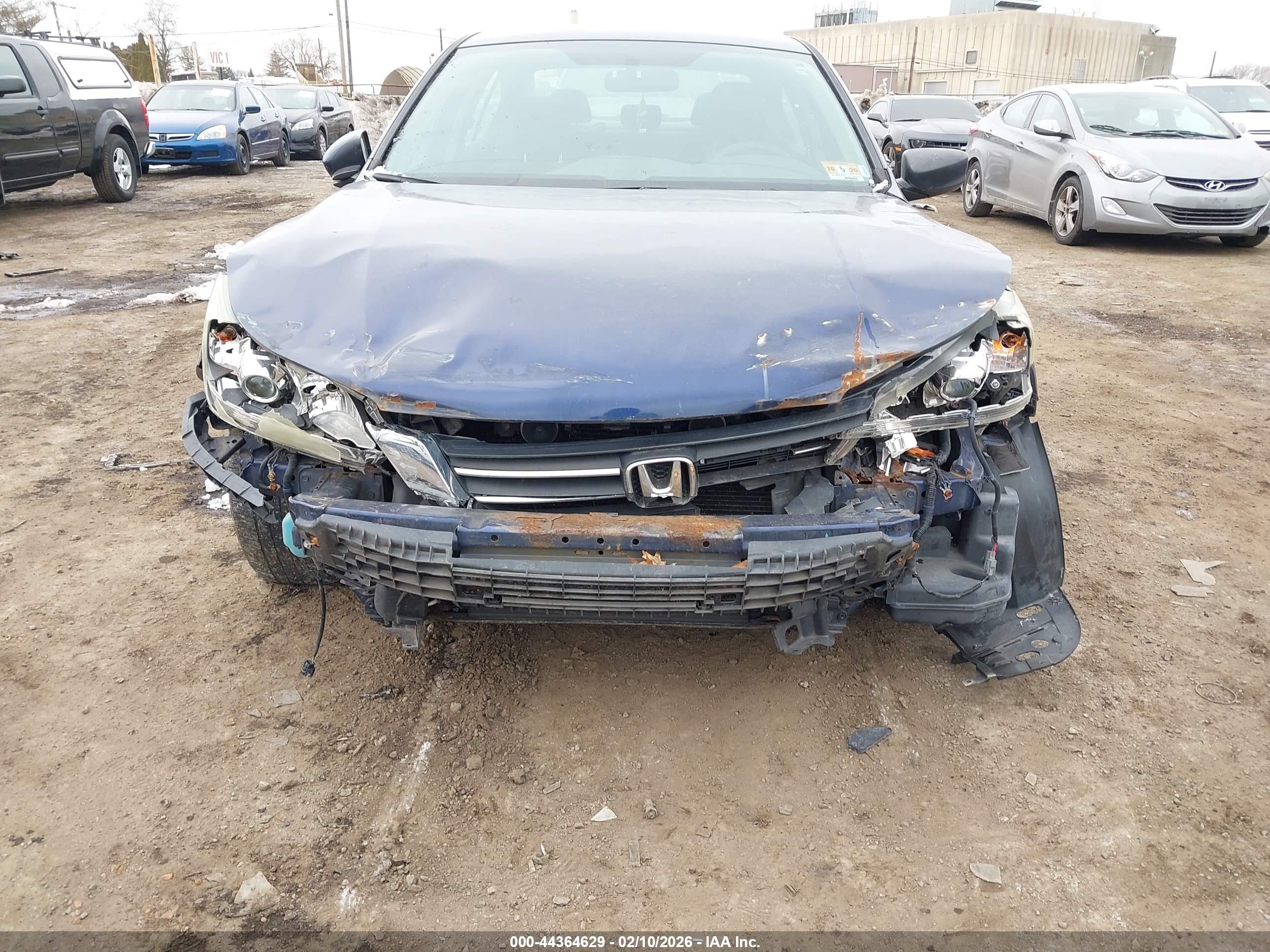 HONDA ACCORD image 6