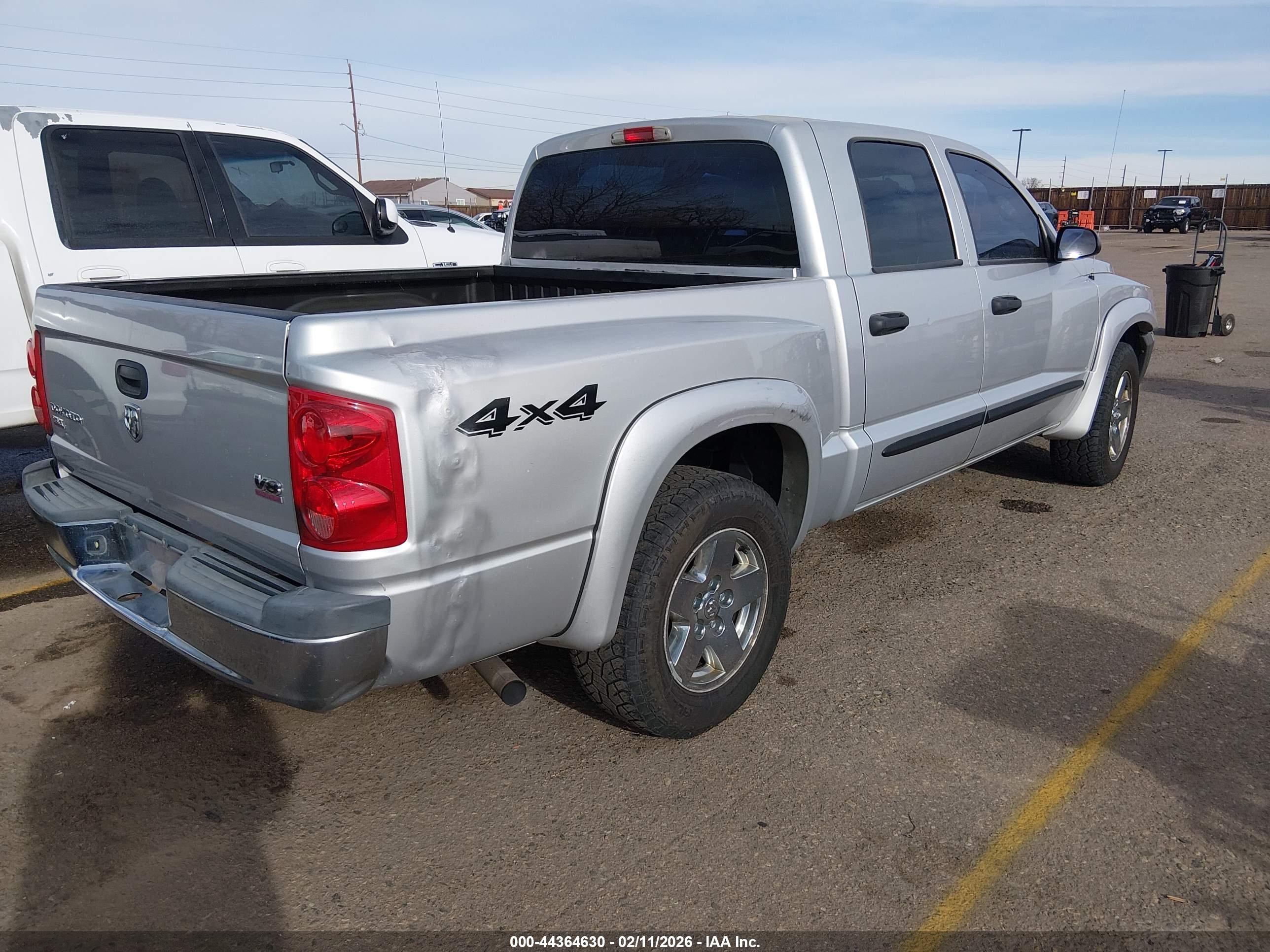 DODGE DAKOTA image 4